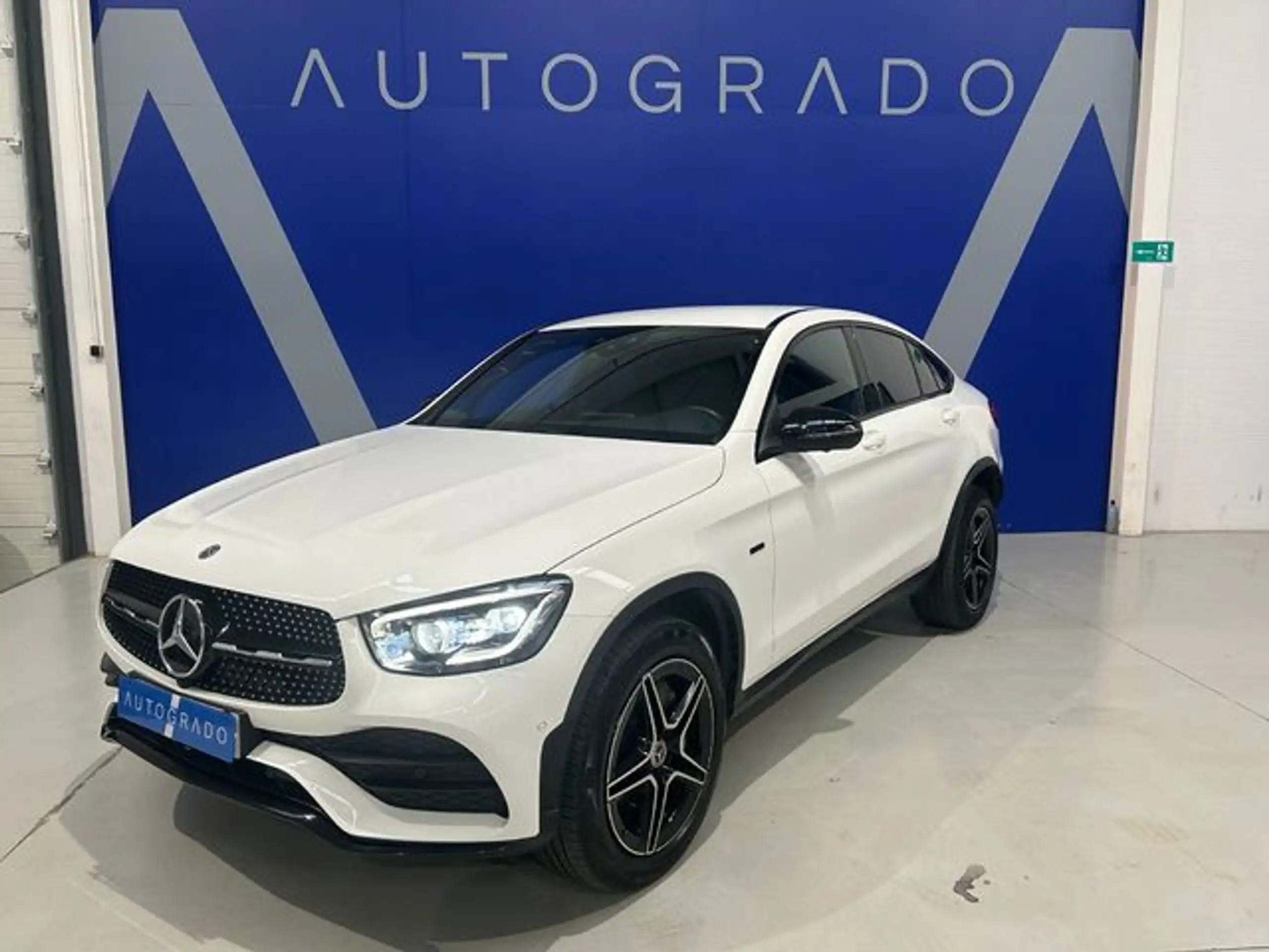 Mercedes-Benz - GLC 300