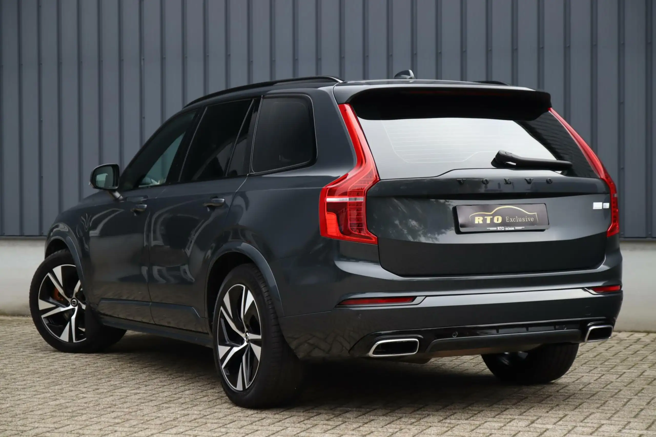 Volvo - XC90