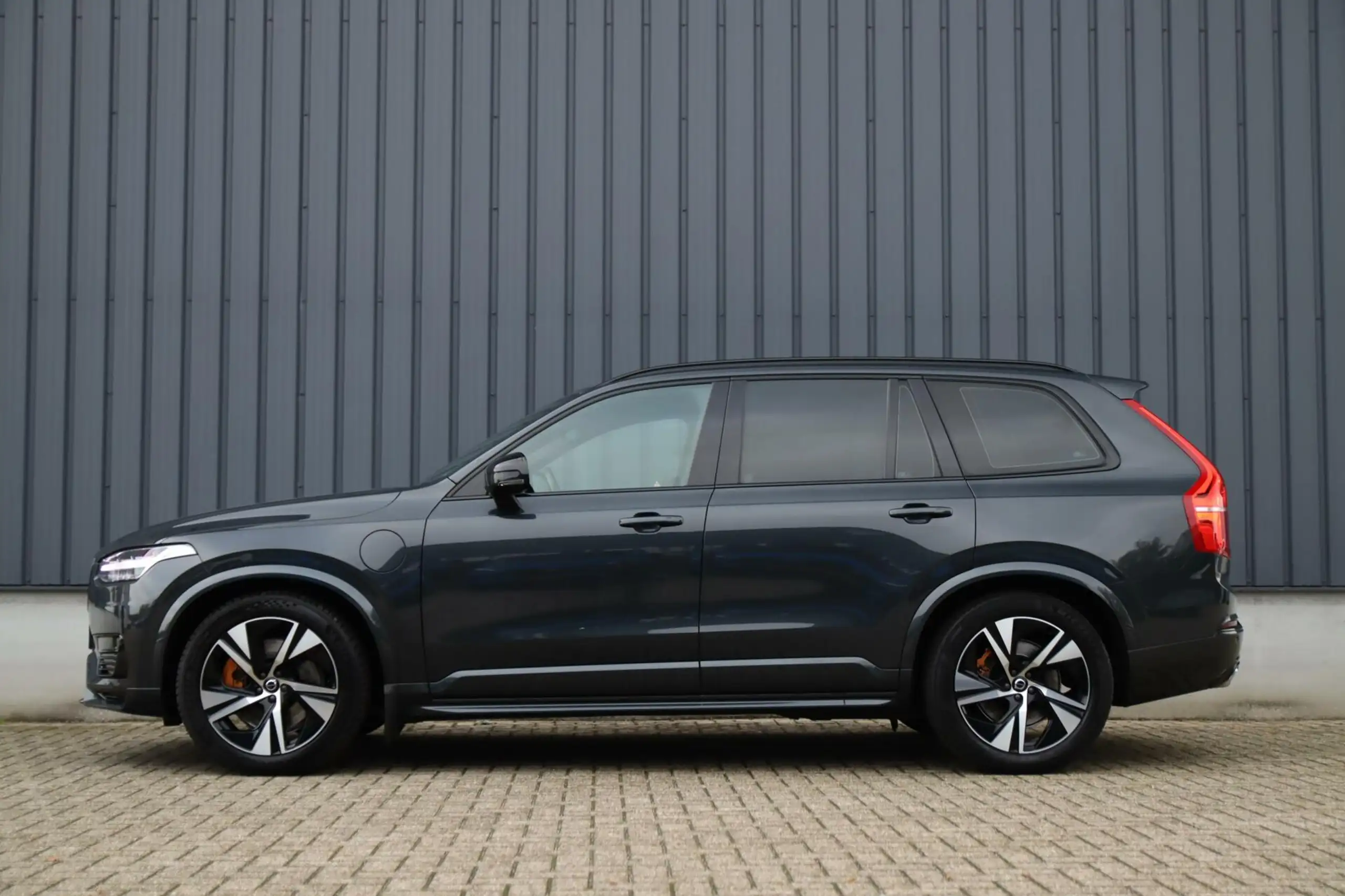 Volvo - XC90