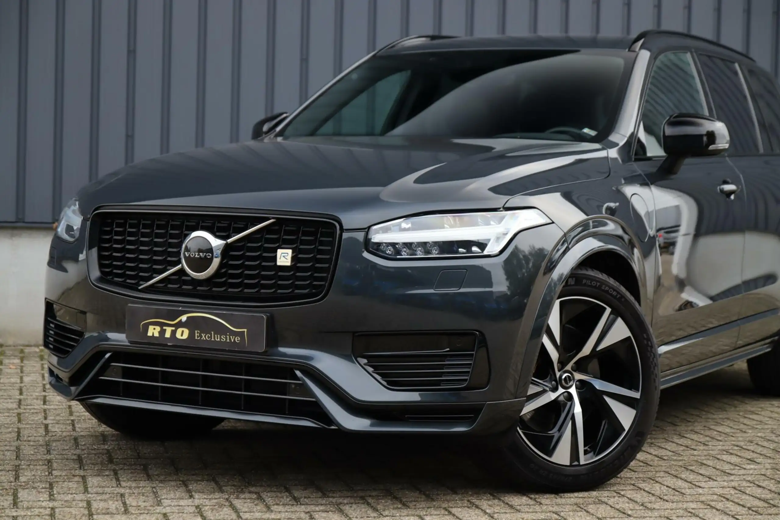 Volvo - XC90