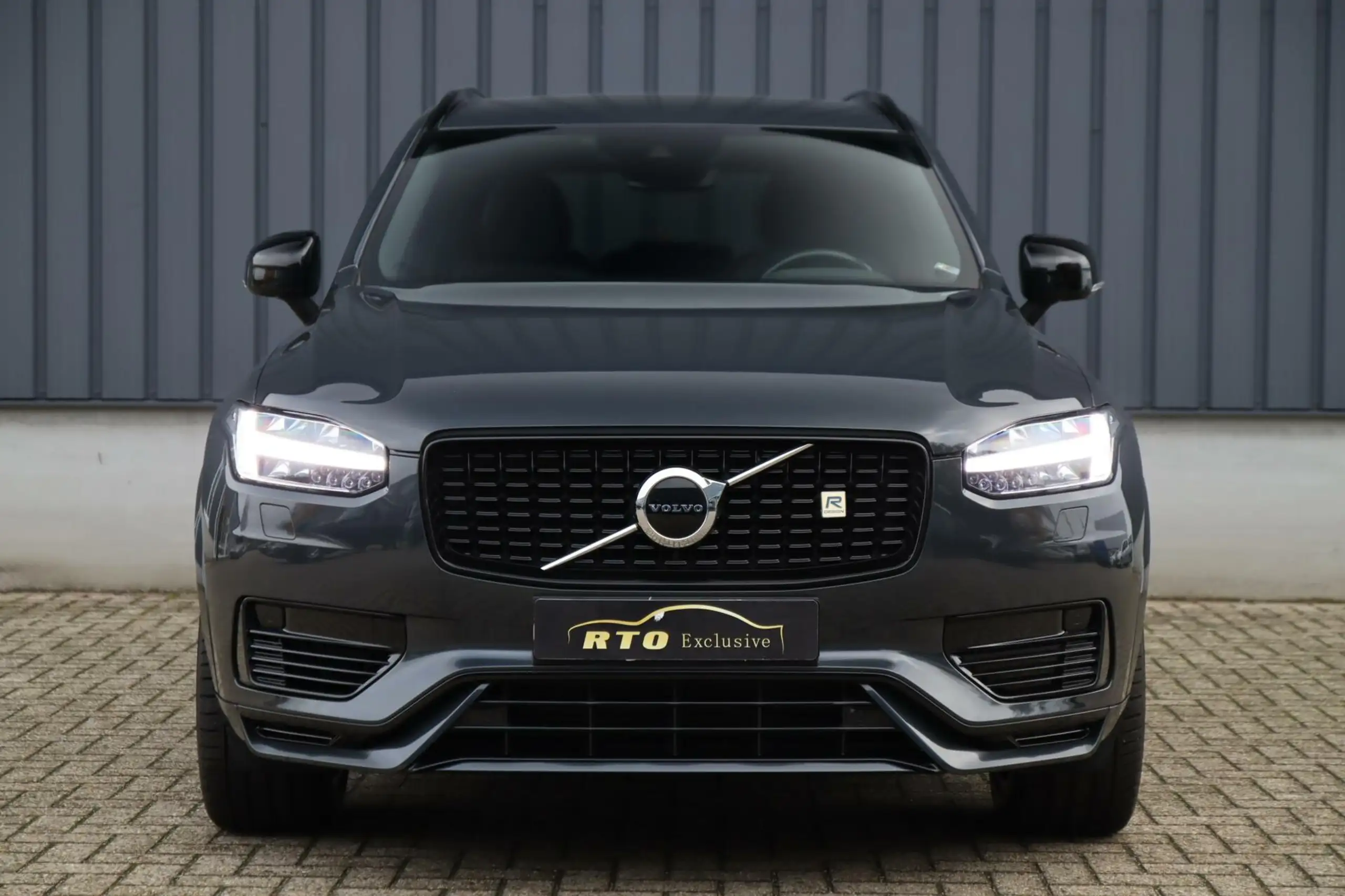 Volvo - XC90