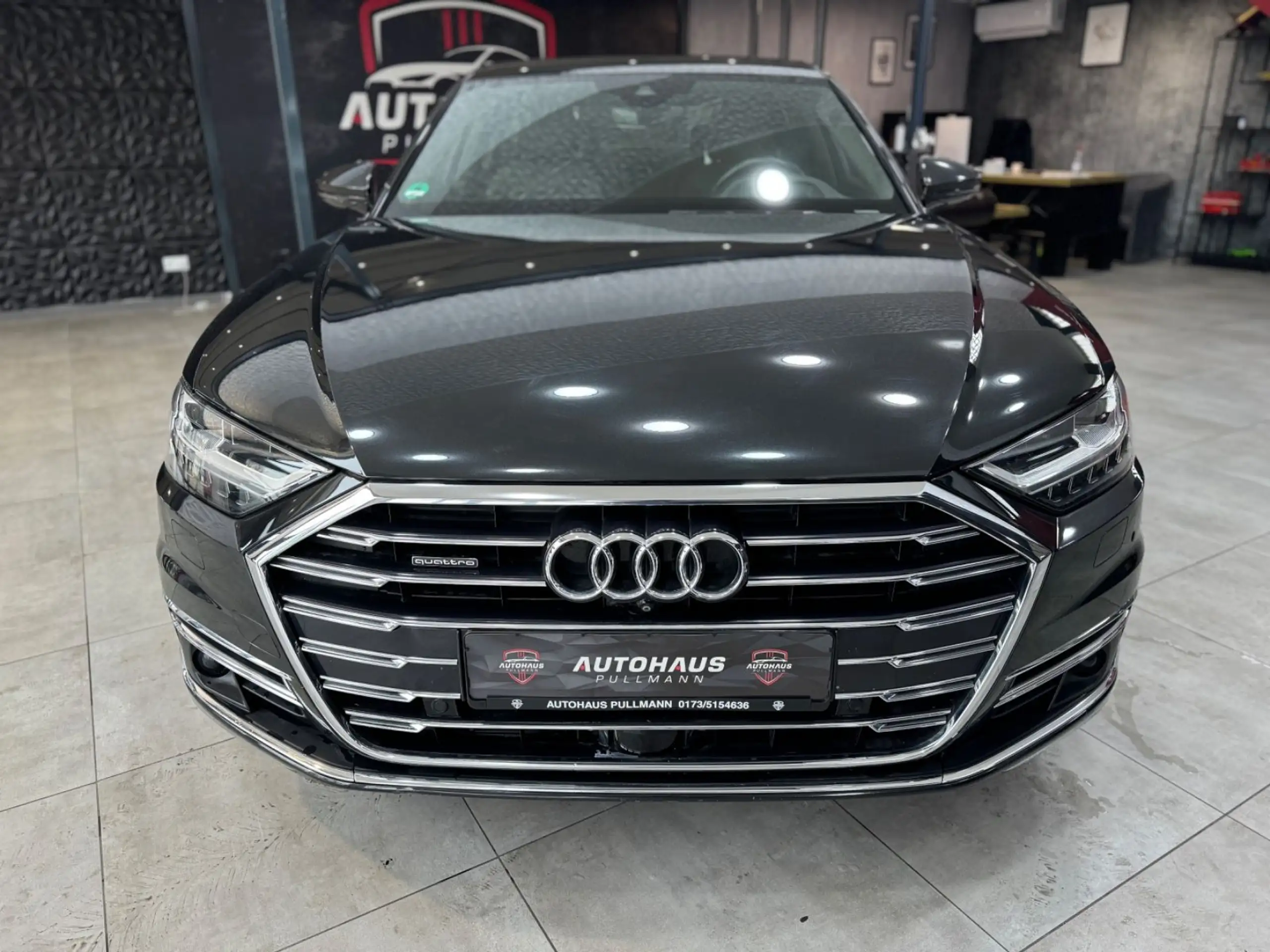 Audi - A8