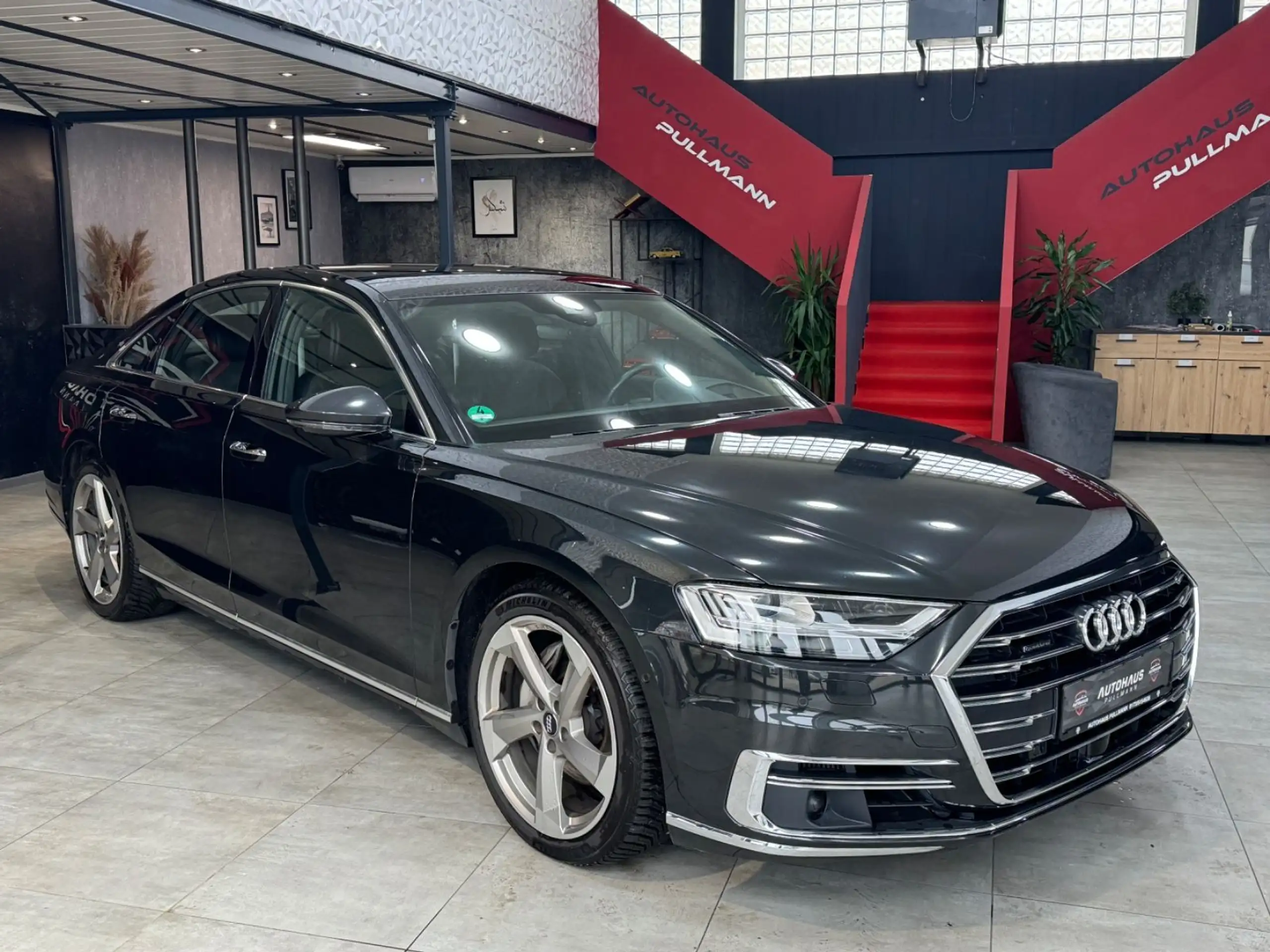 Audi - A8