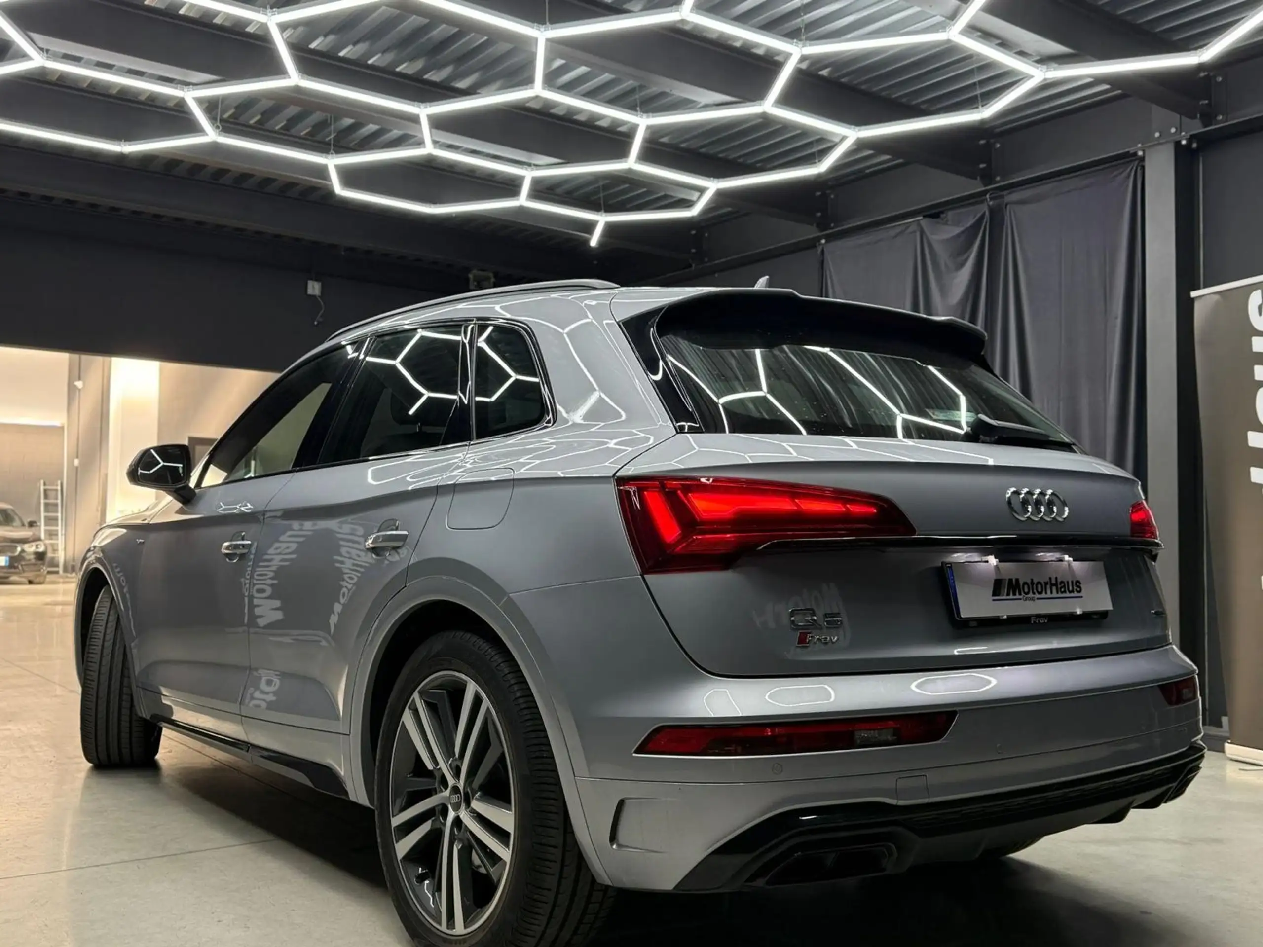 Audi - Q5