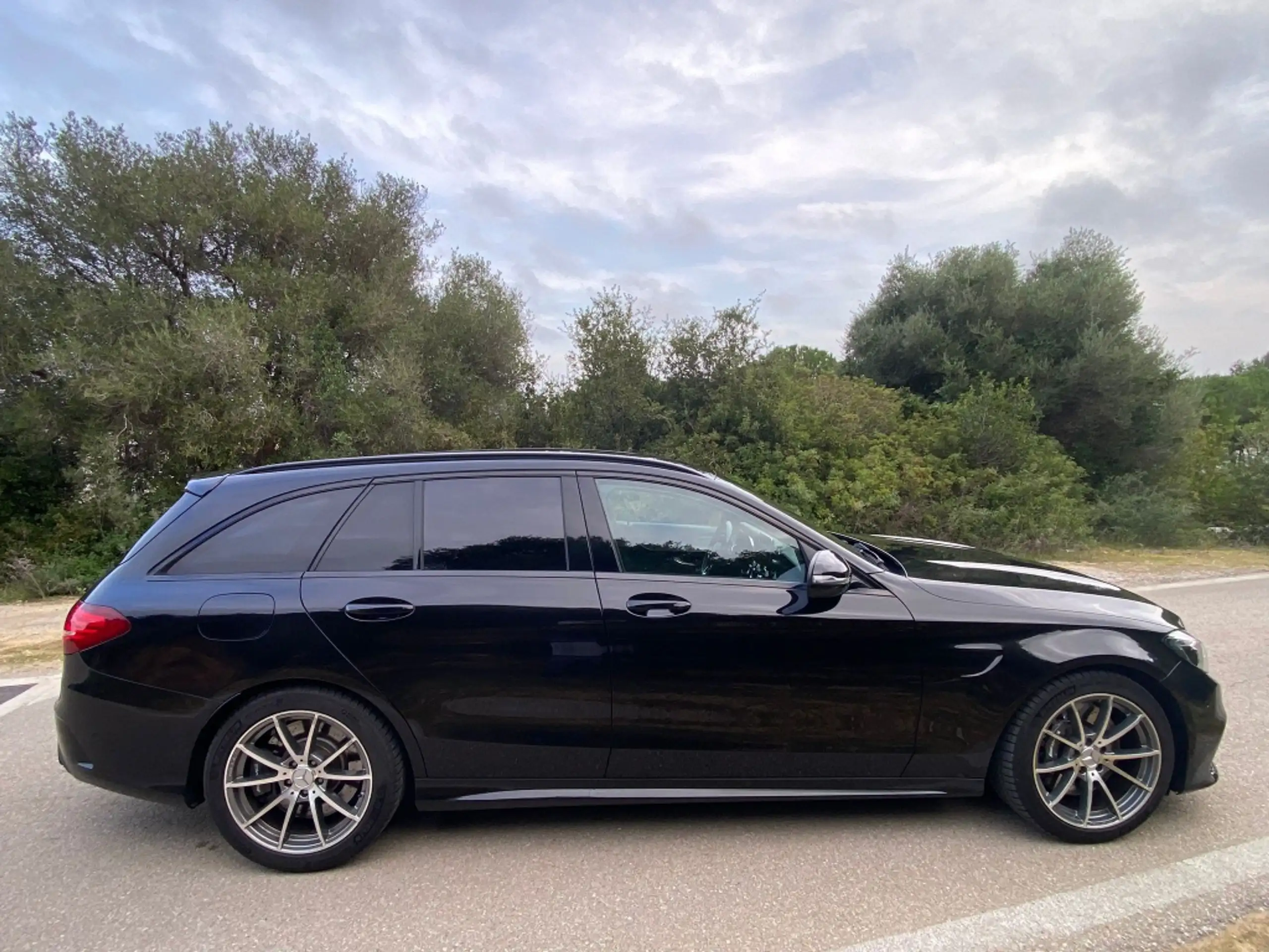 Mercedes-Benz - C 63 AMG