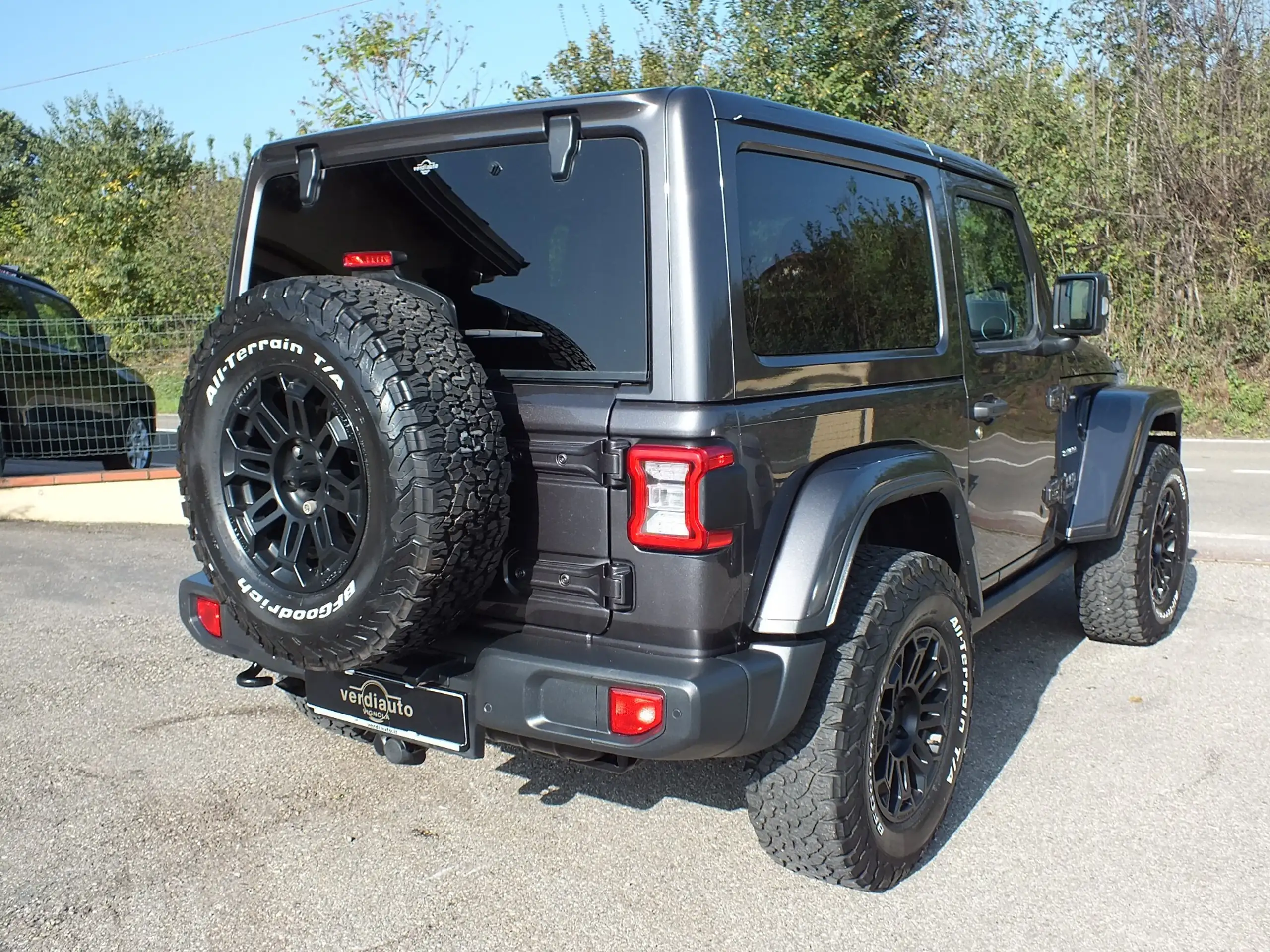 Jeep - Wrangler