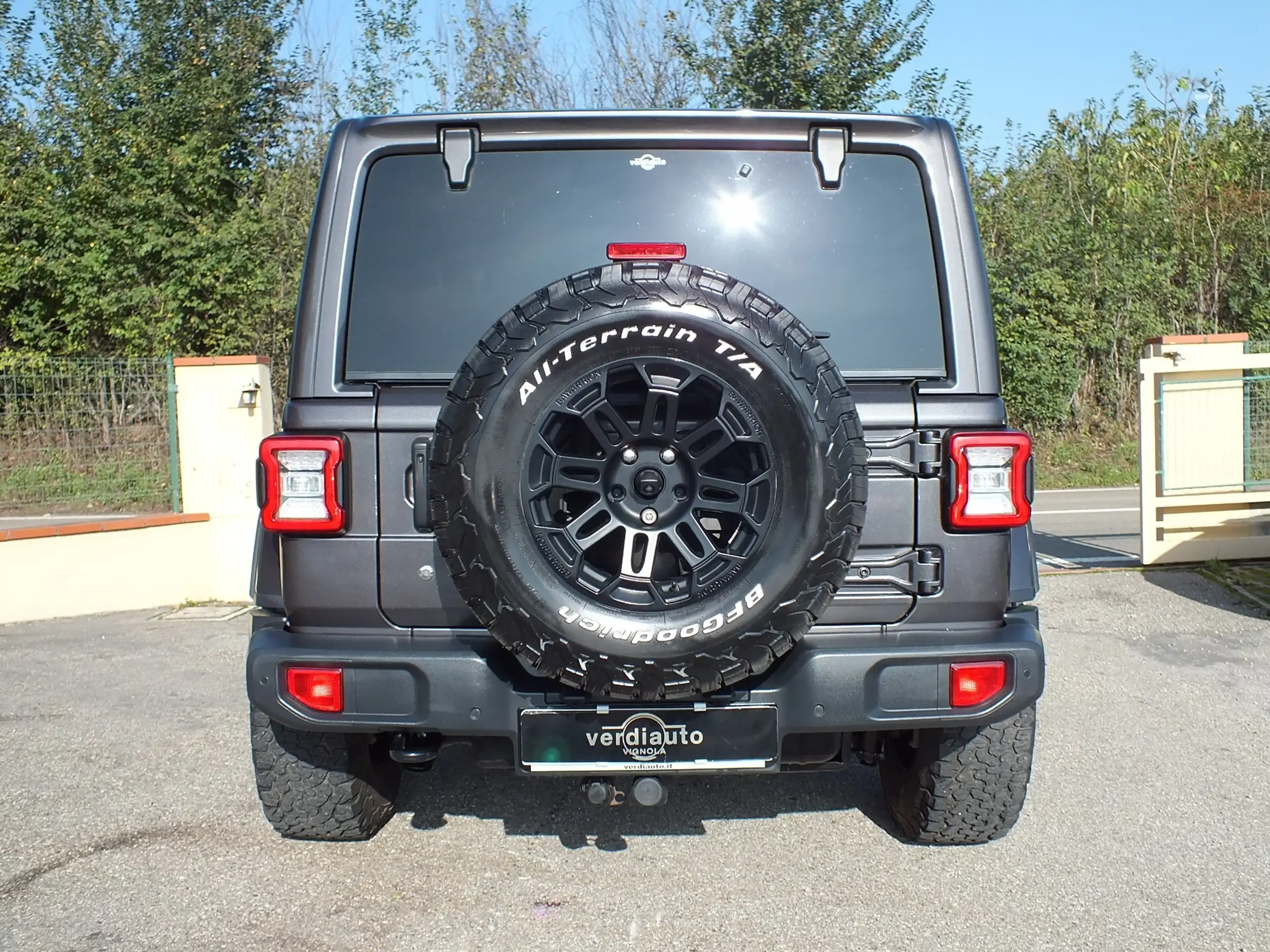 Jeep - Wrangler