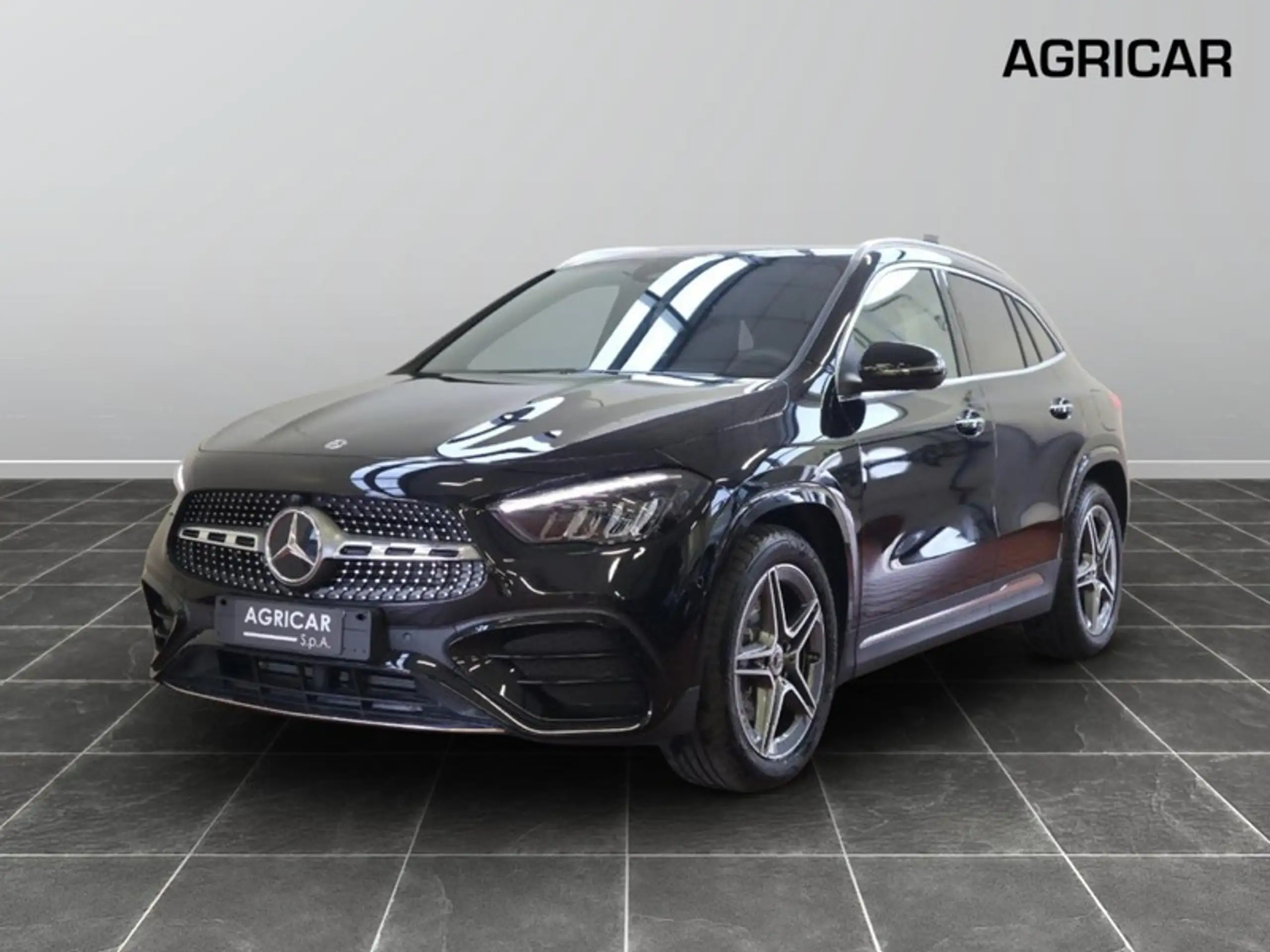 Mercedes-Benz GLA 180 2021