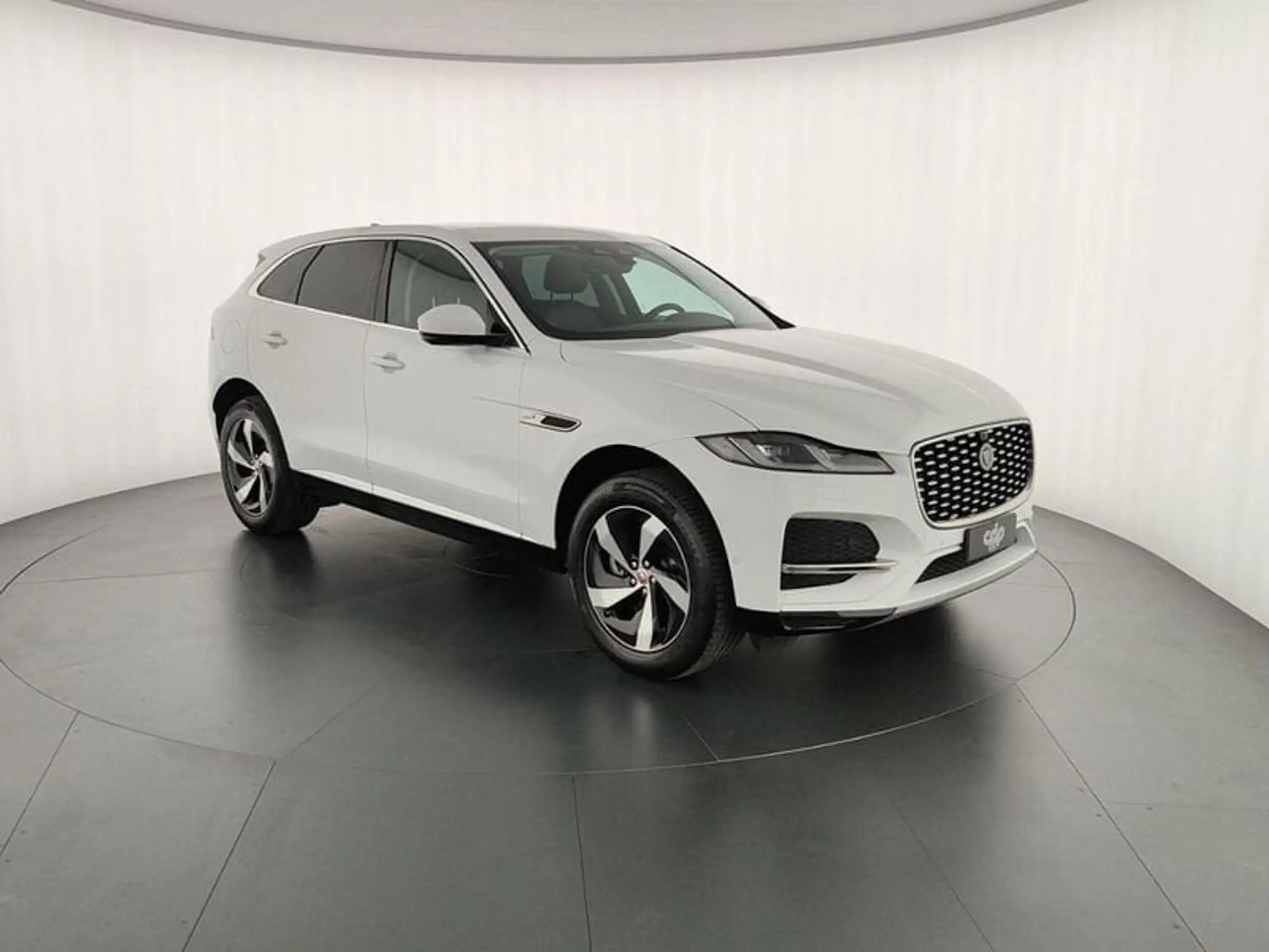 Jaguar - F-Pace