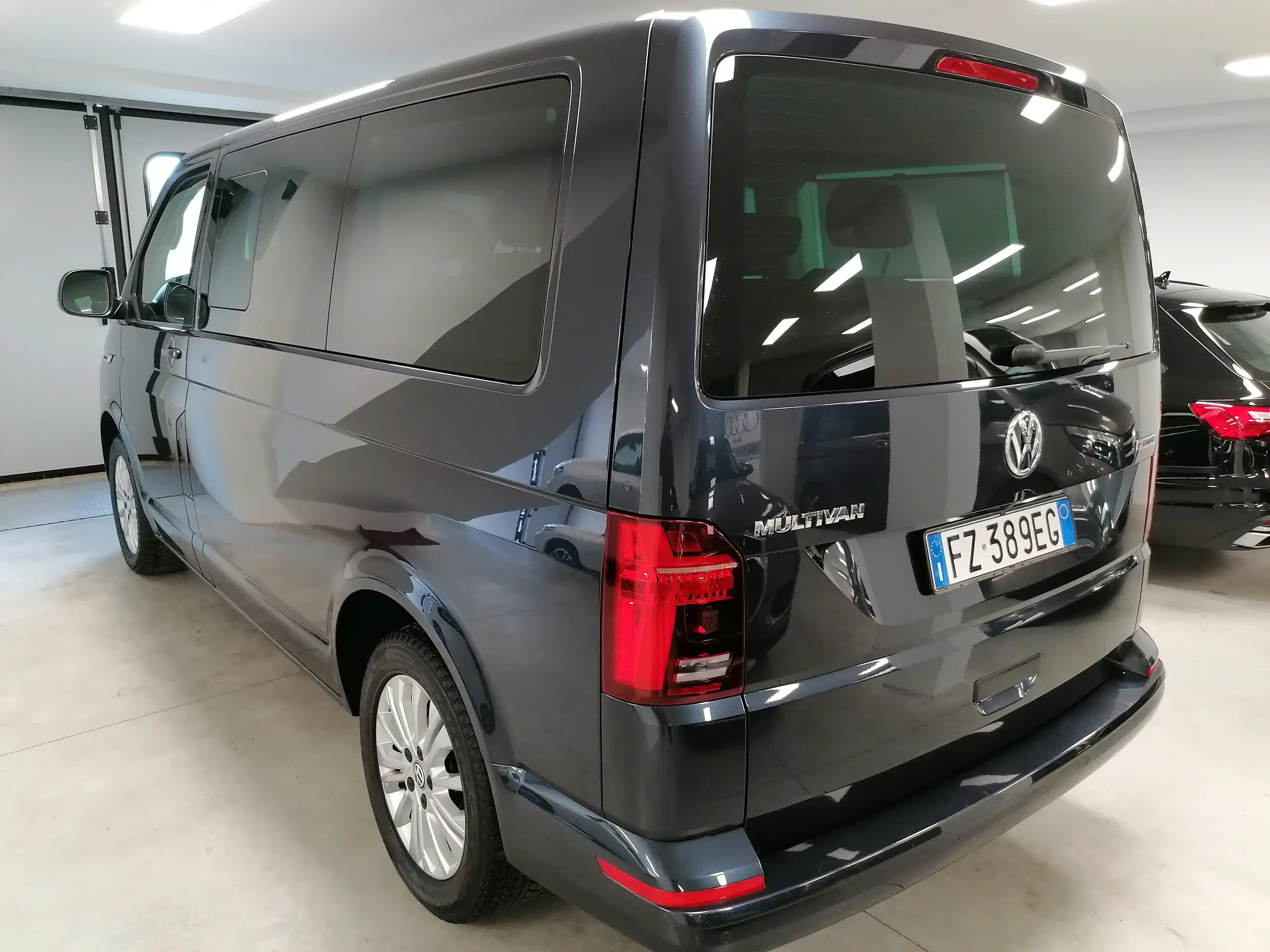 Volkswagen - T6.1 Multivan