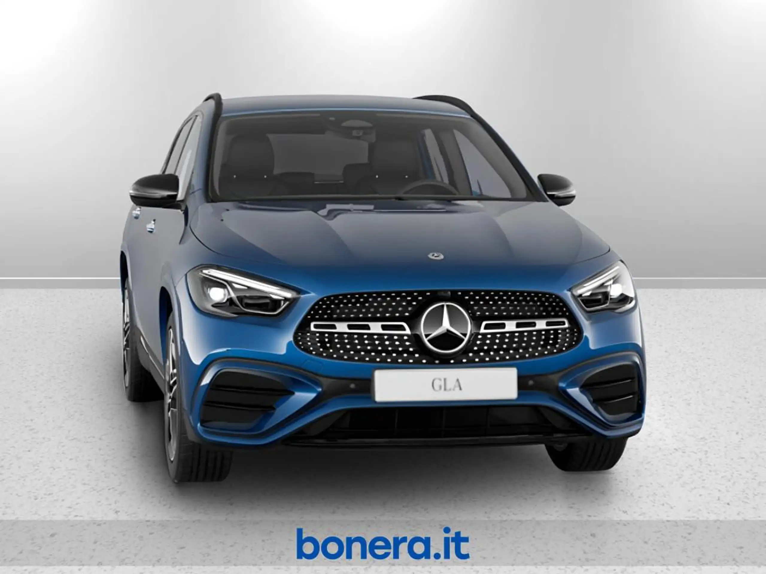 Mercedes-Benz - GLA 200