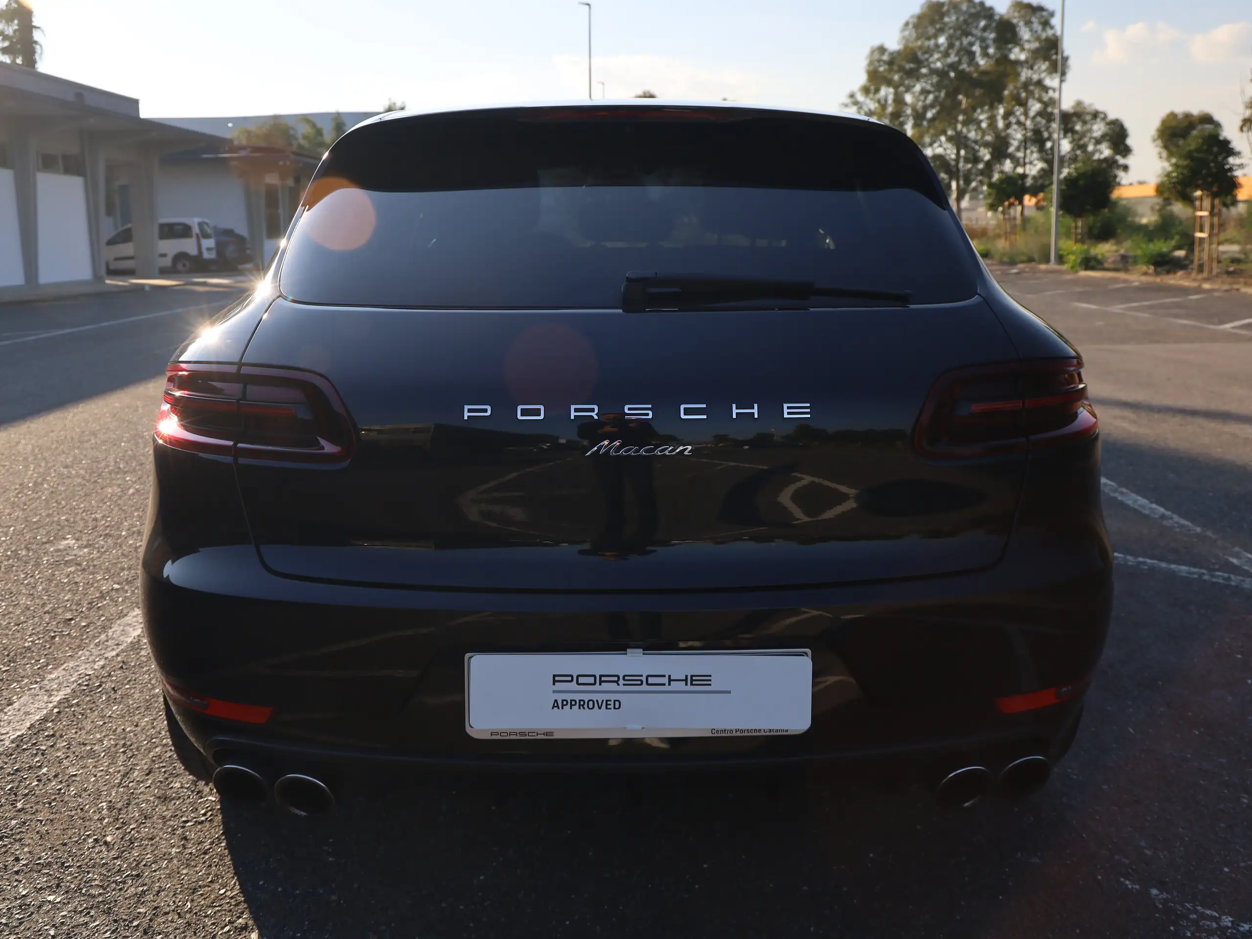 Porsche - Macan