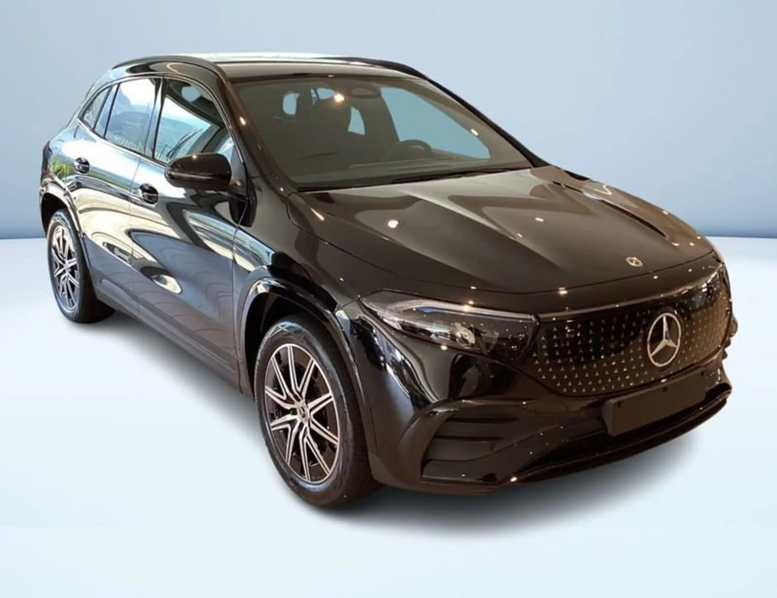 Mercedes-Benz - EQA