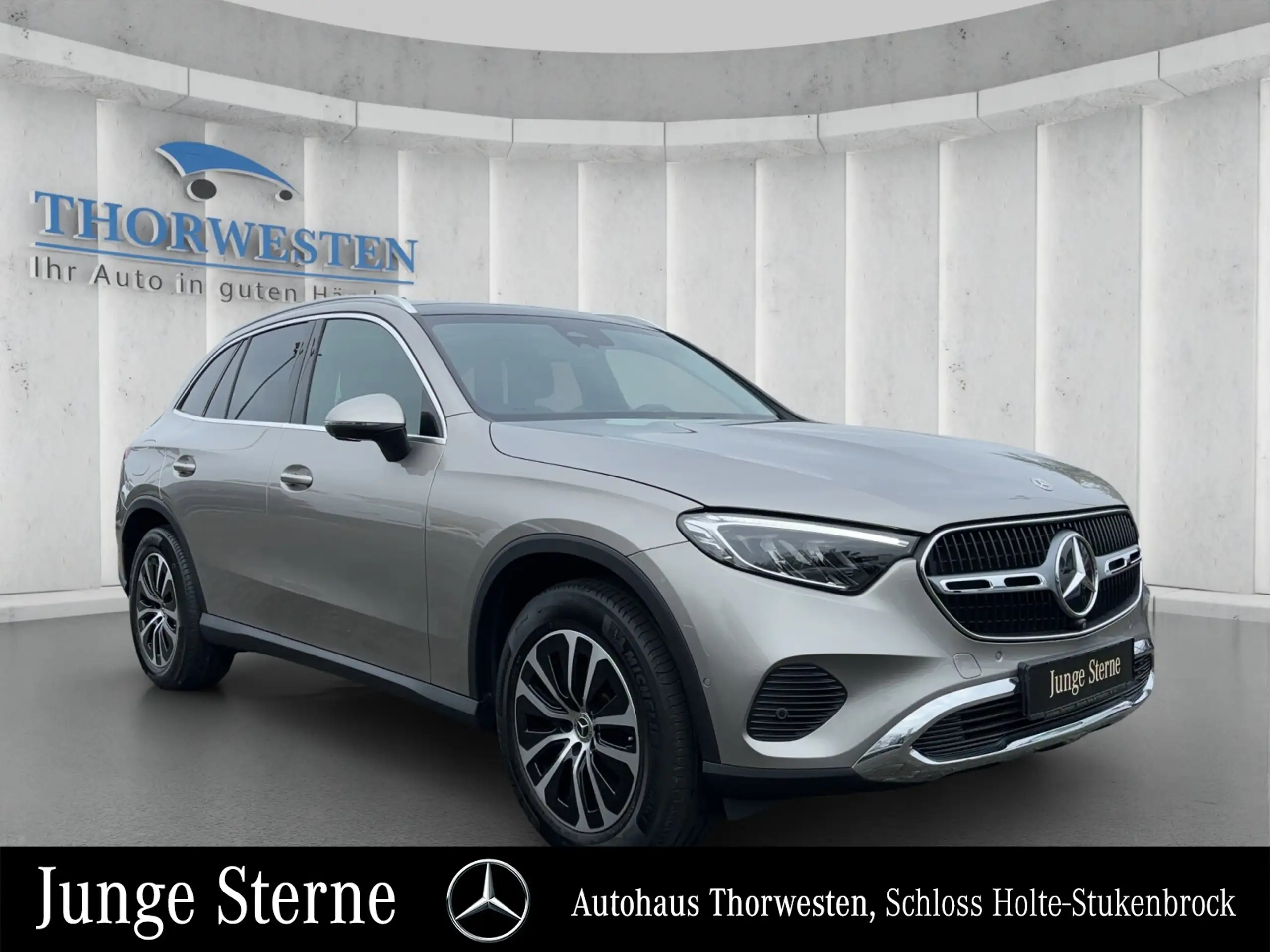 Mercedes-Benz - GLC 200