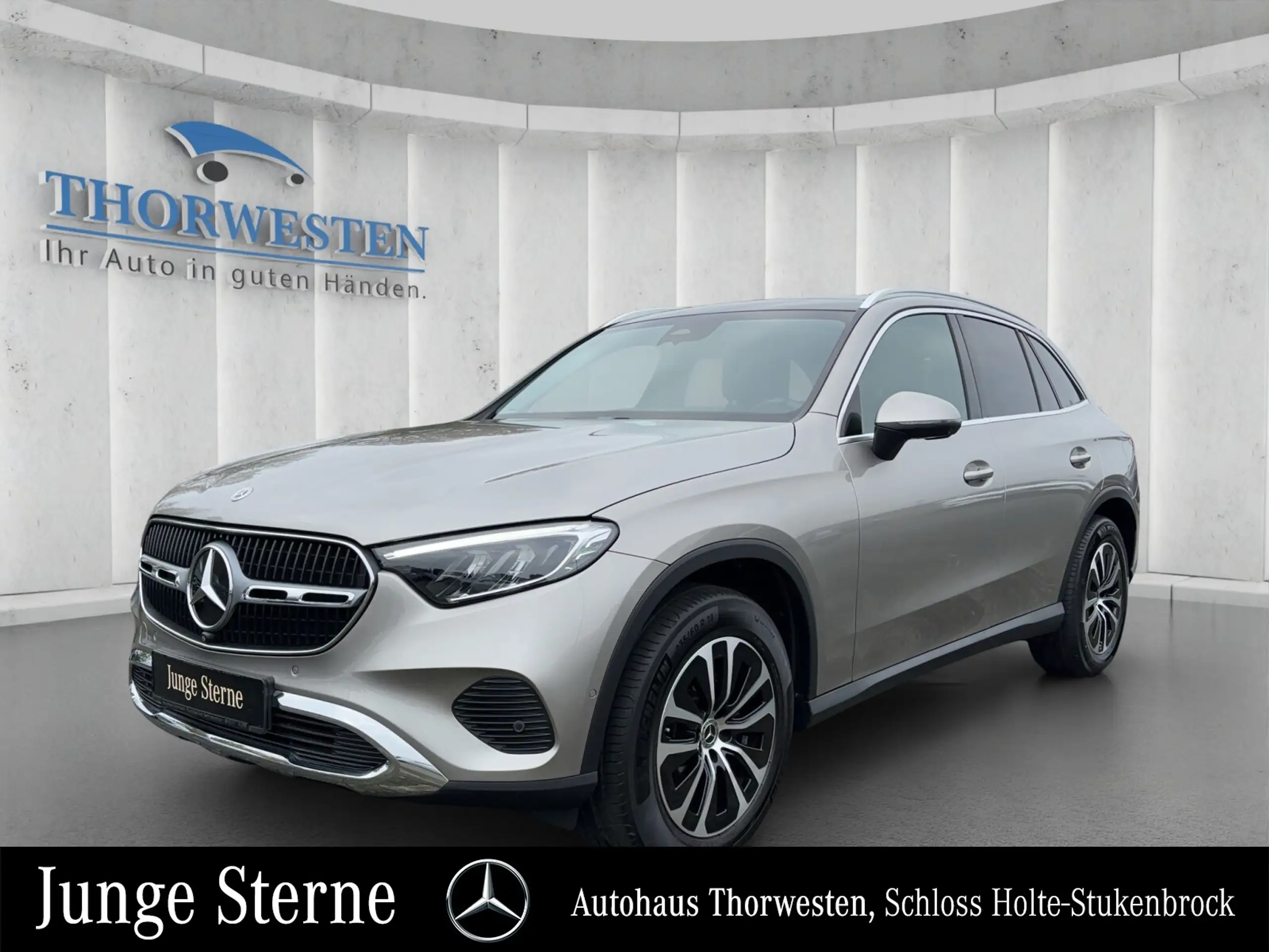 Mercedes-Benz - GLC 200