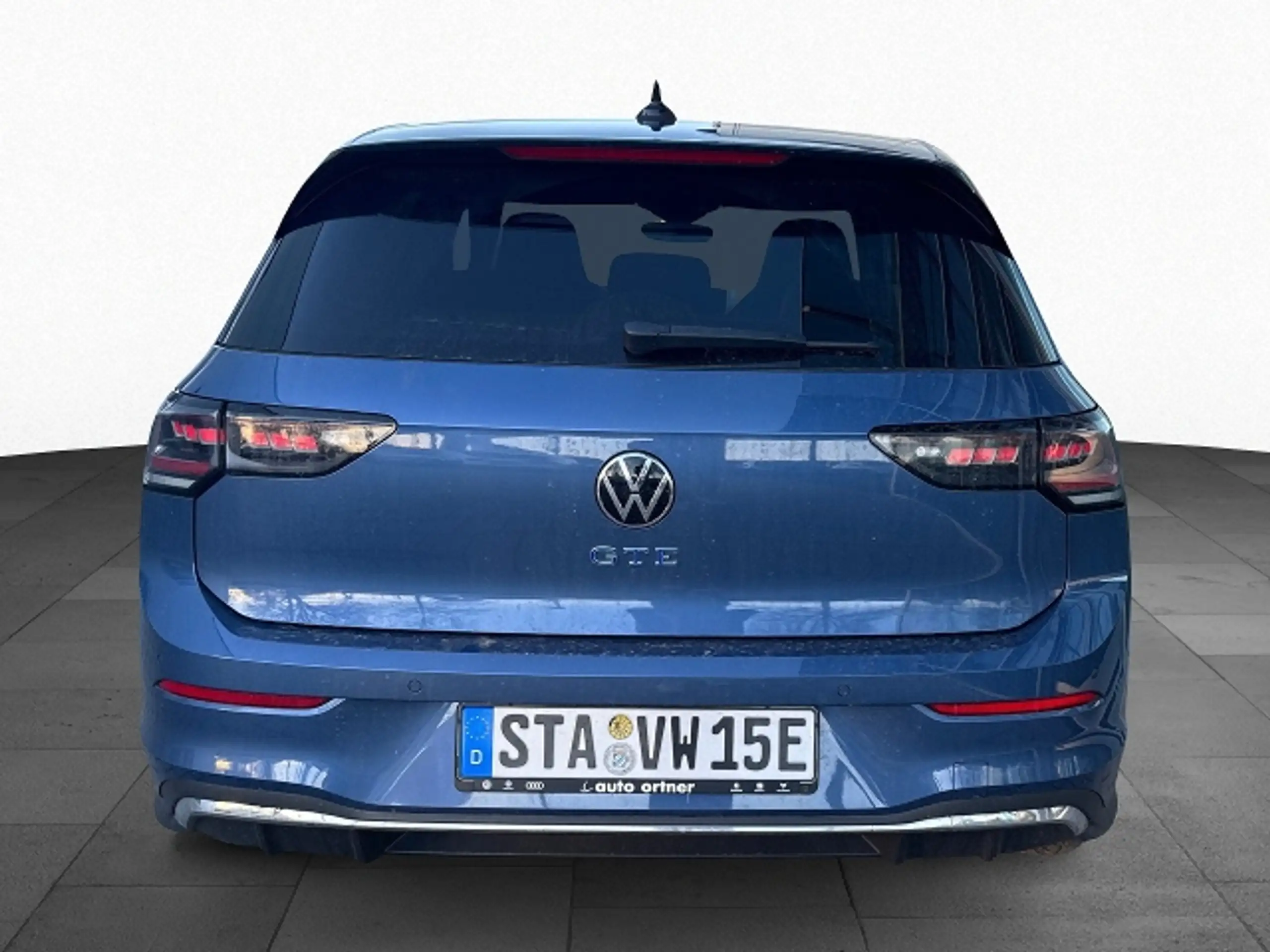 Volkswagen - Golf