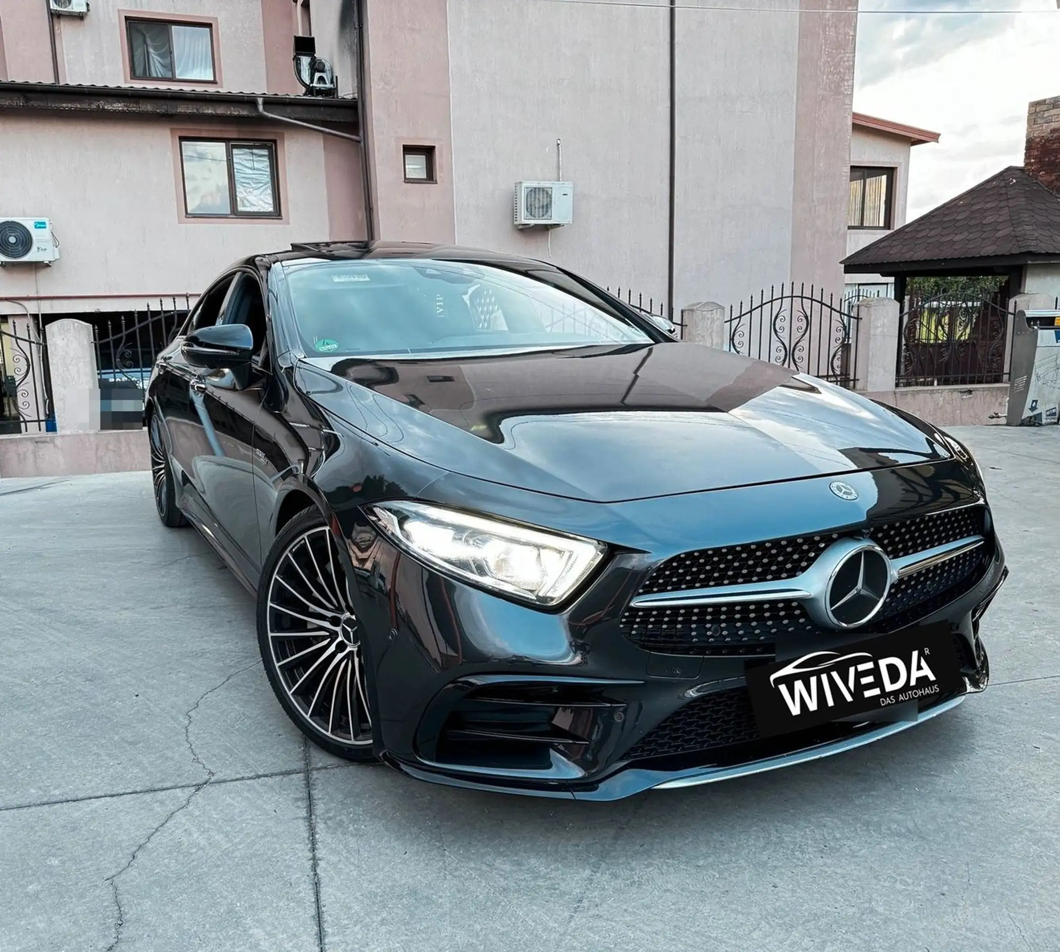 Mercedes-Benz - CLS 400