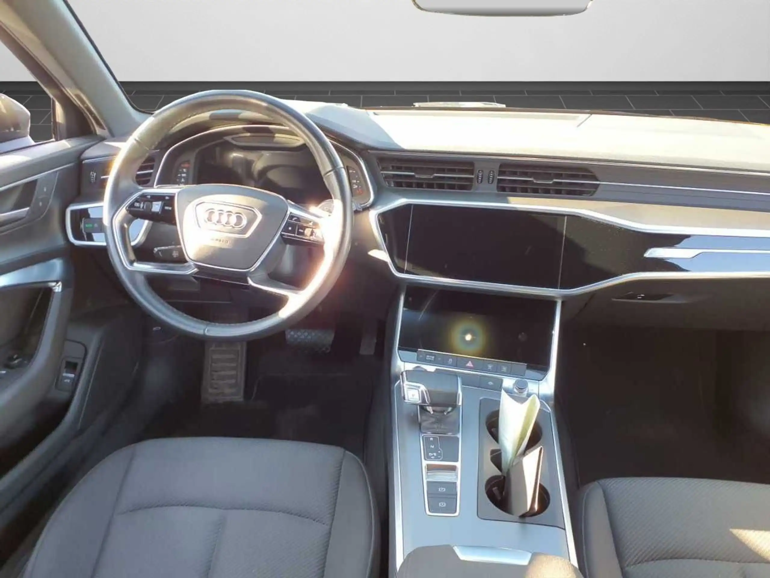 Audi - A6