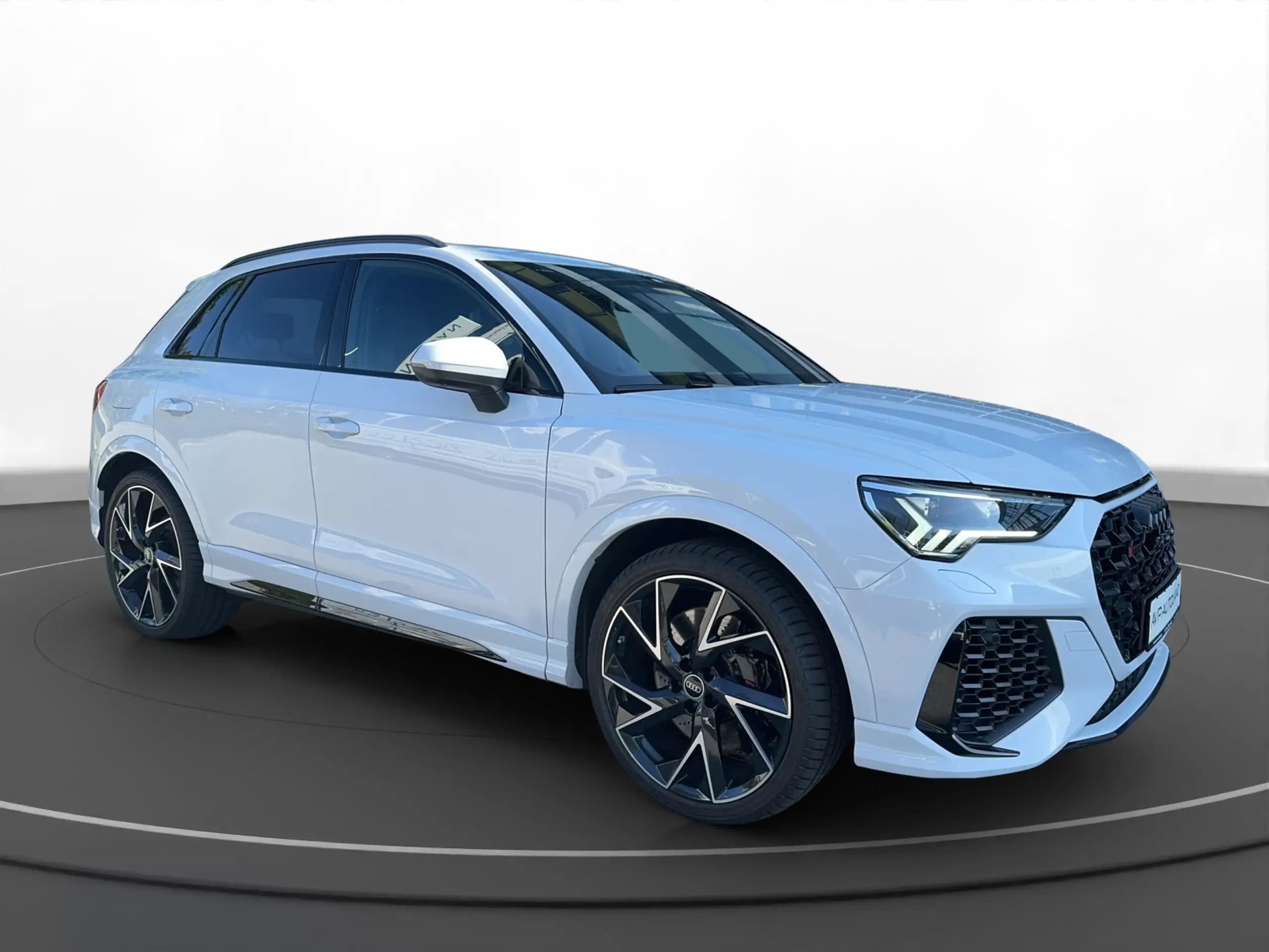 Audi - RS Q3