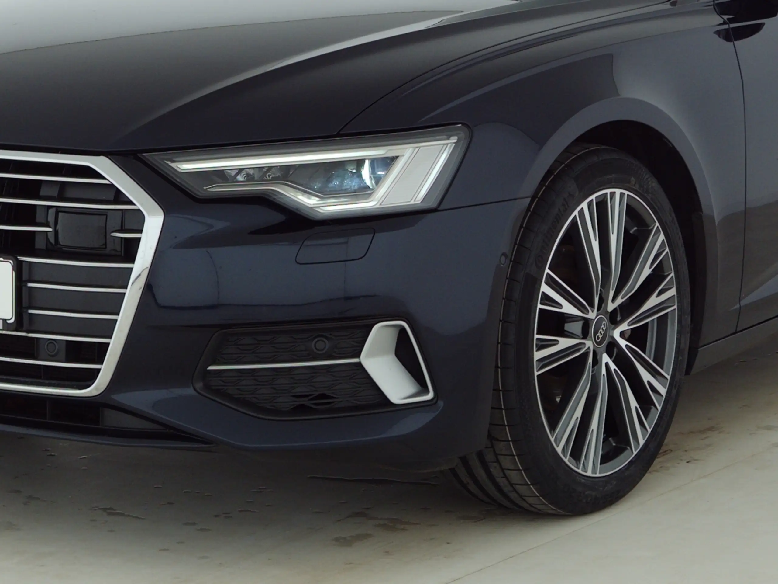 Audi - A6