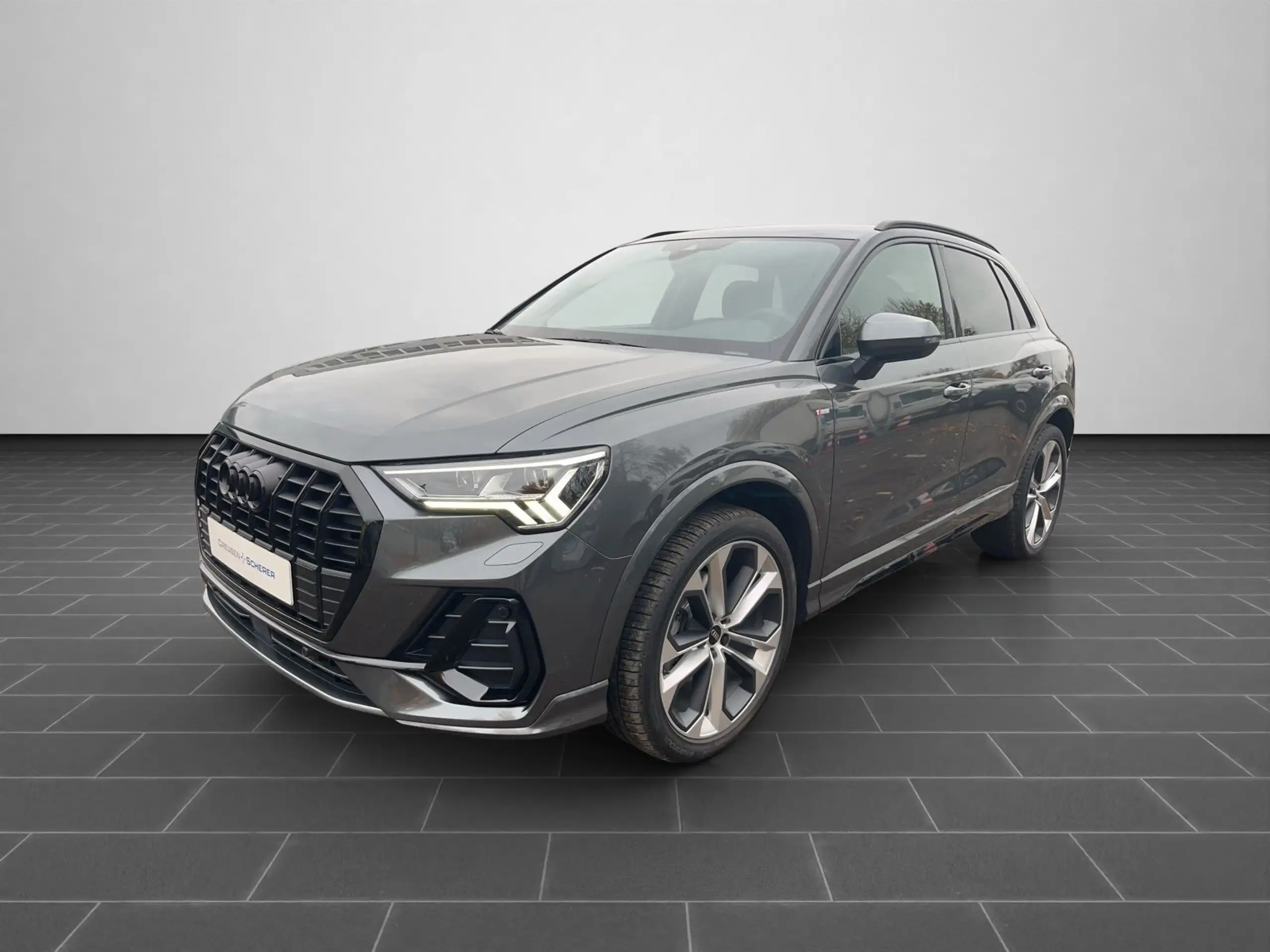 Audi - Q3