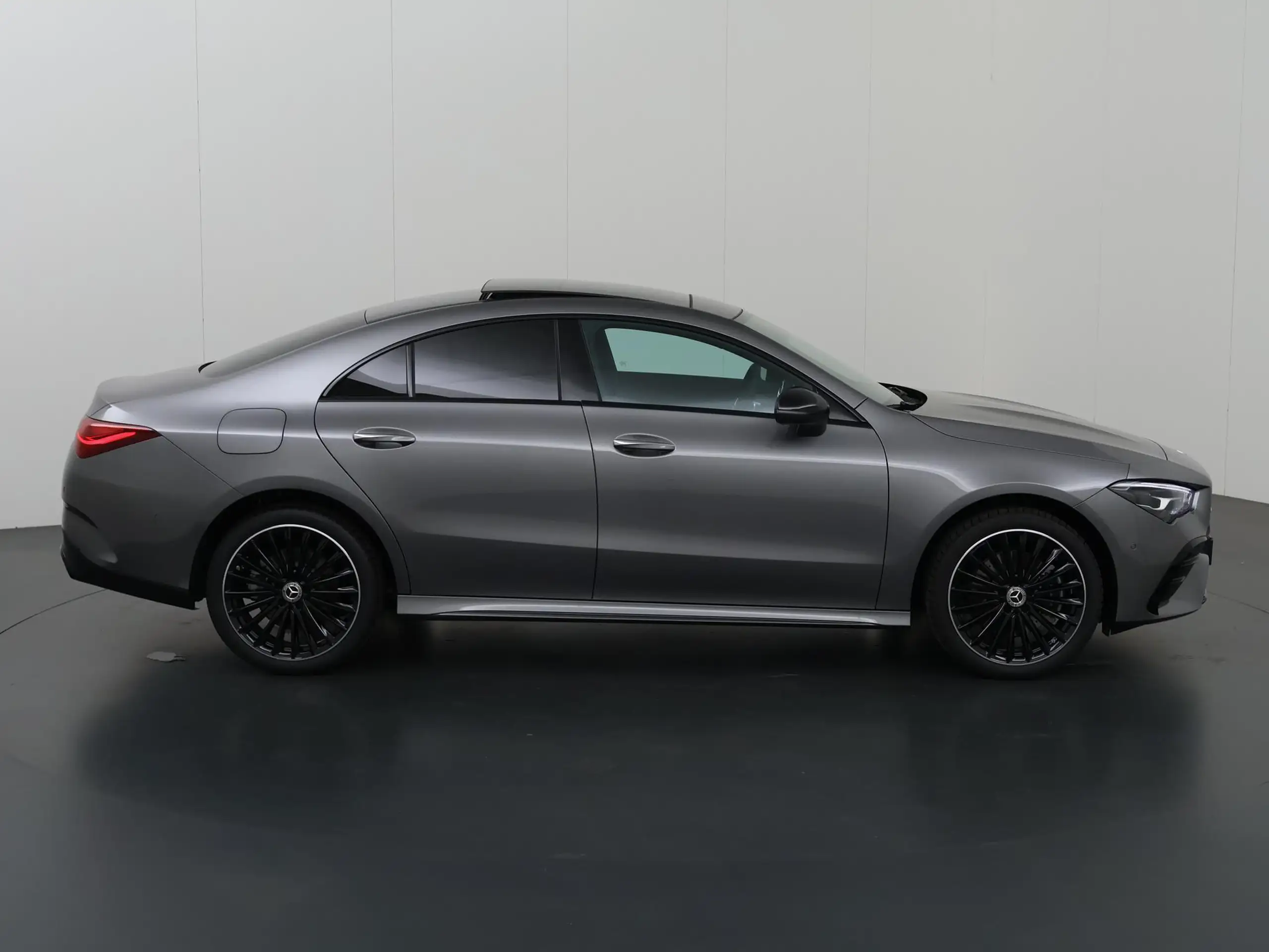 Mercedes-Benz - CLA 250