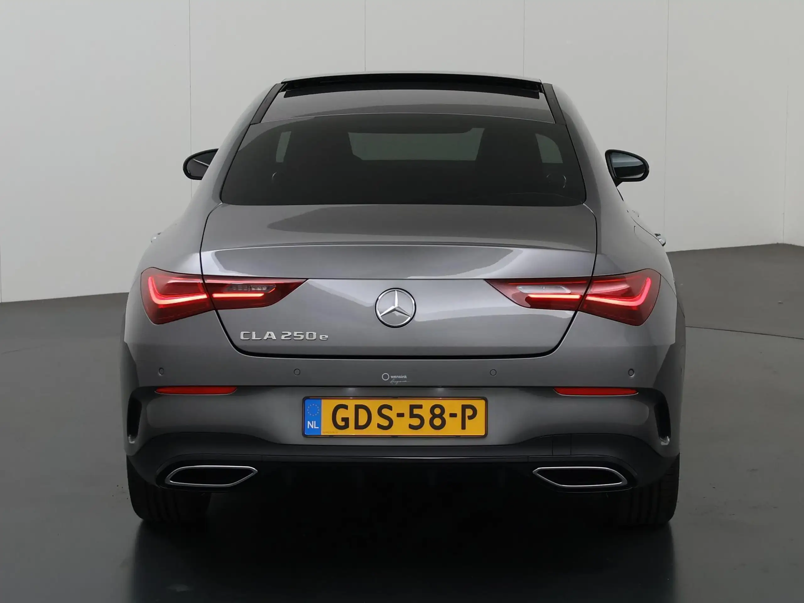 Mercedes-Benz - CLA 250