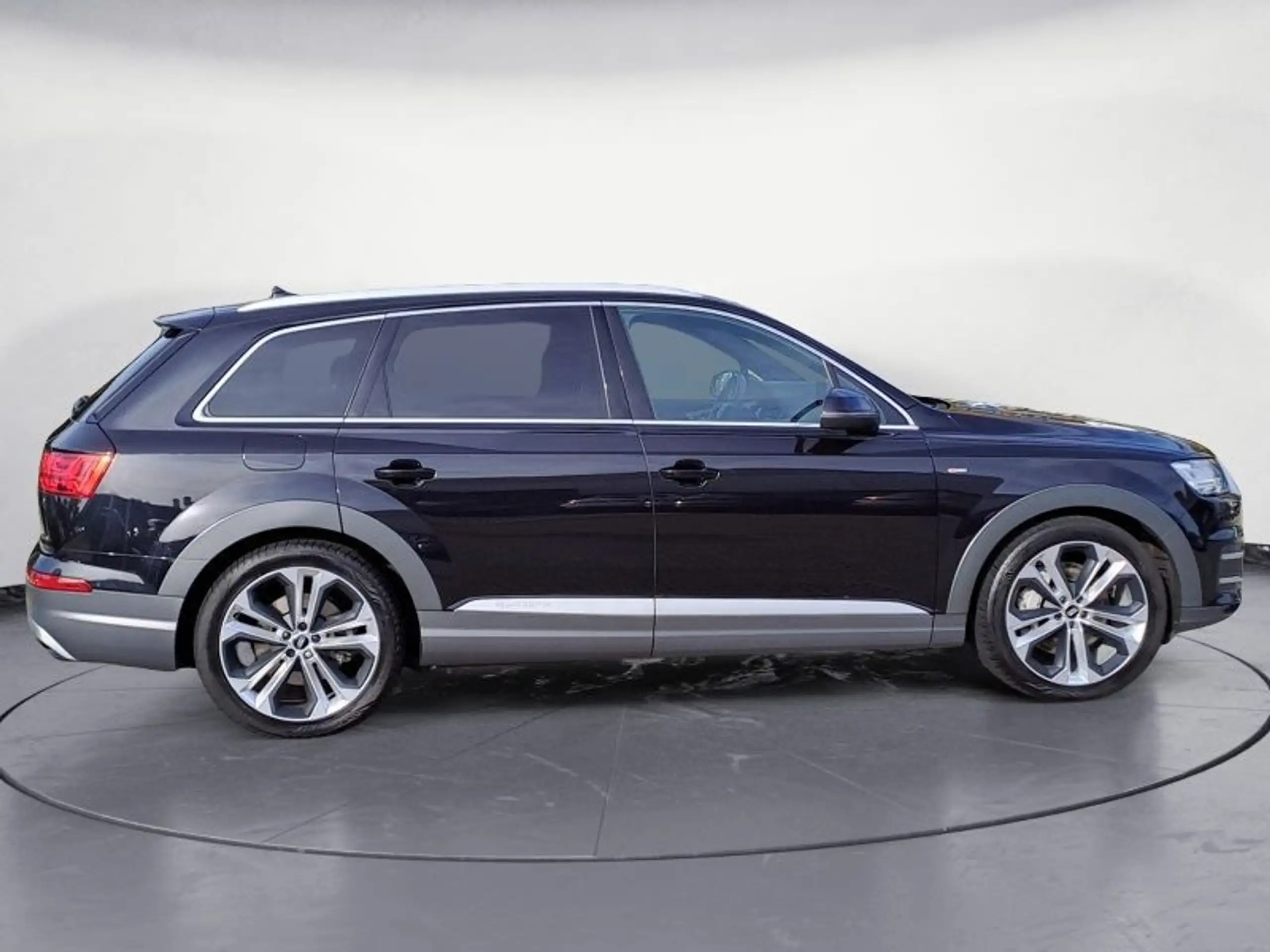 Audi - Q7