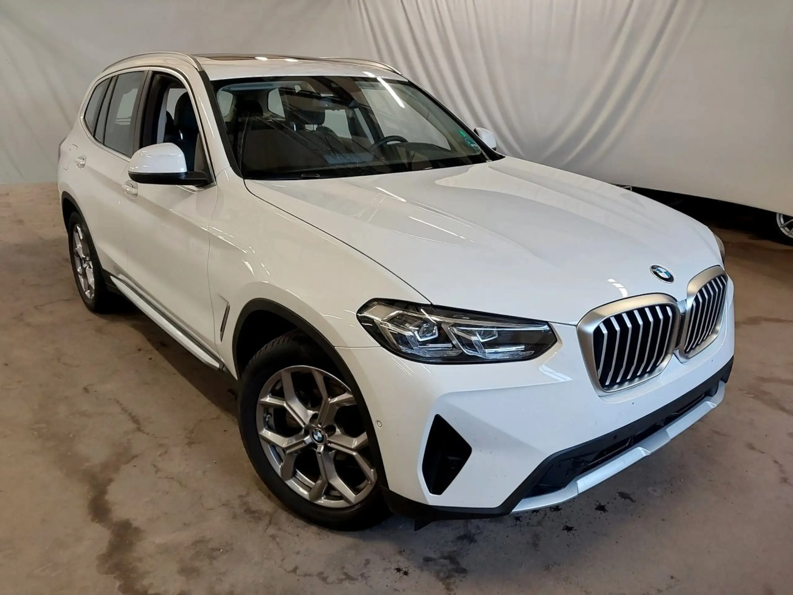 BMW - X3