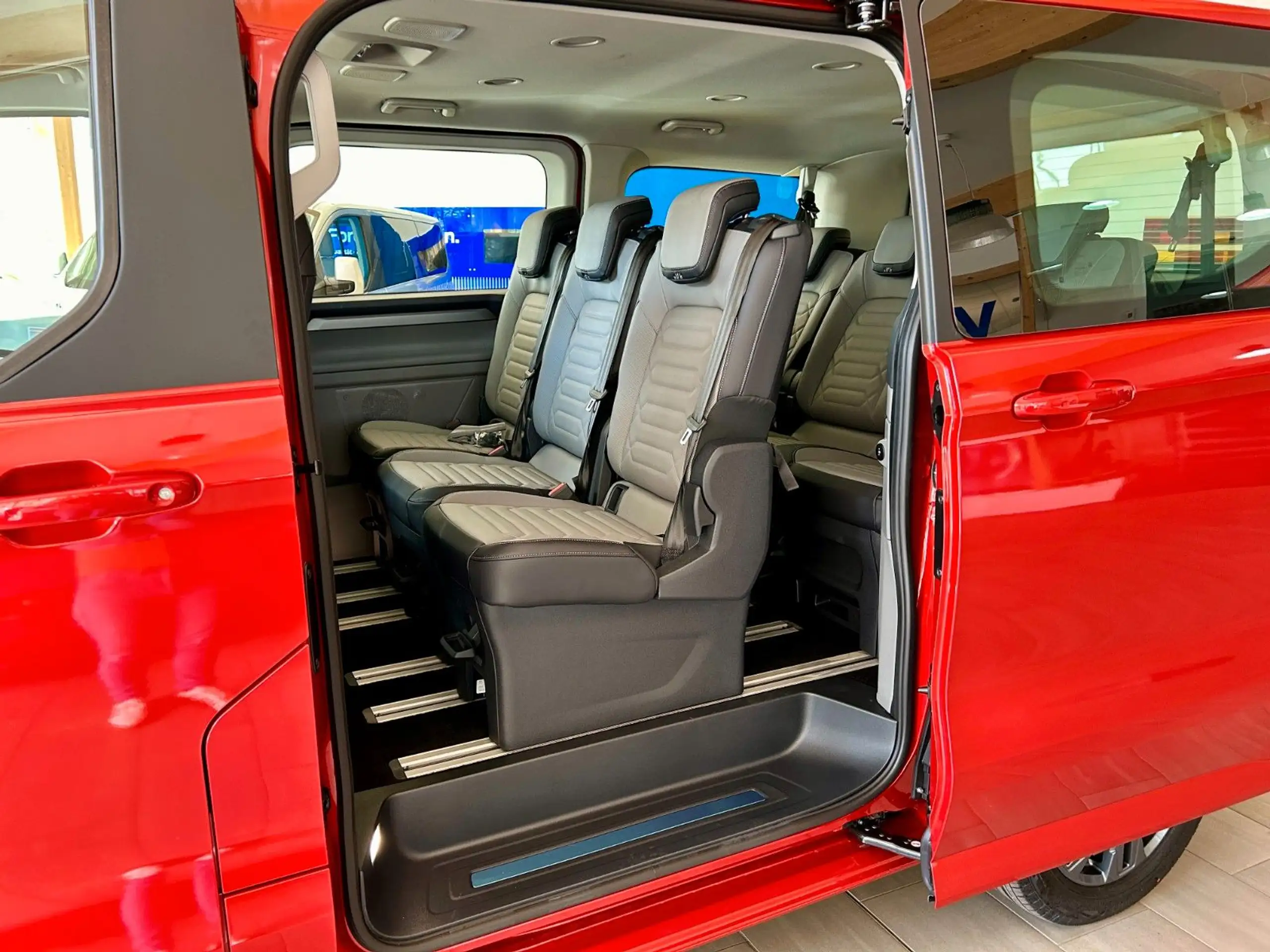 Ford - Tourneo Custom