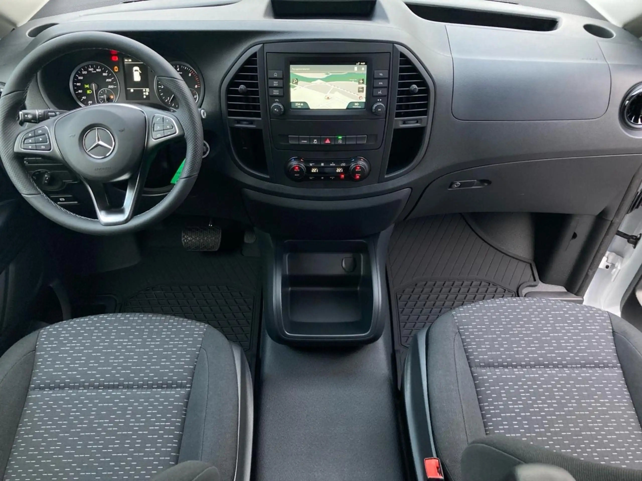 Mercedes-Benz - Vito