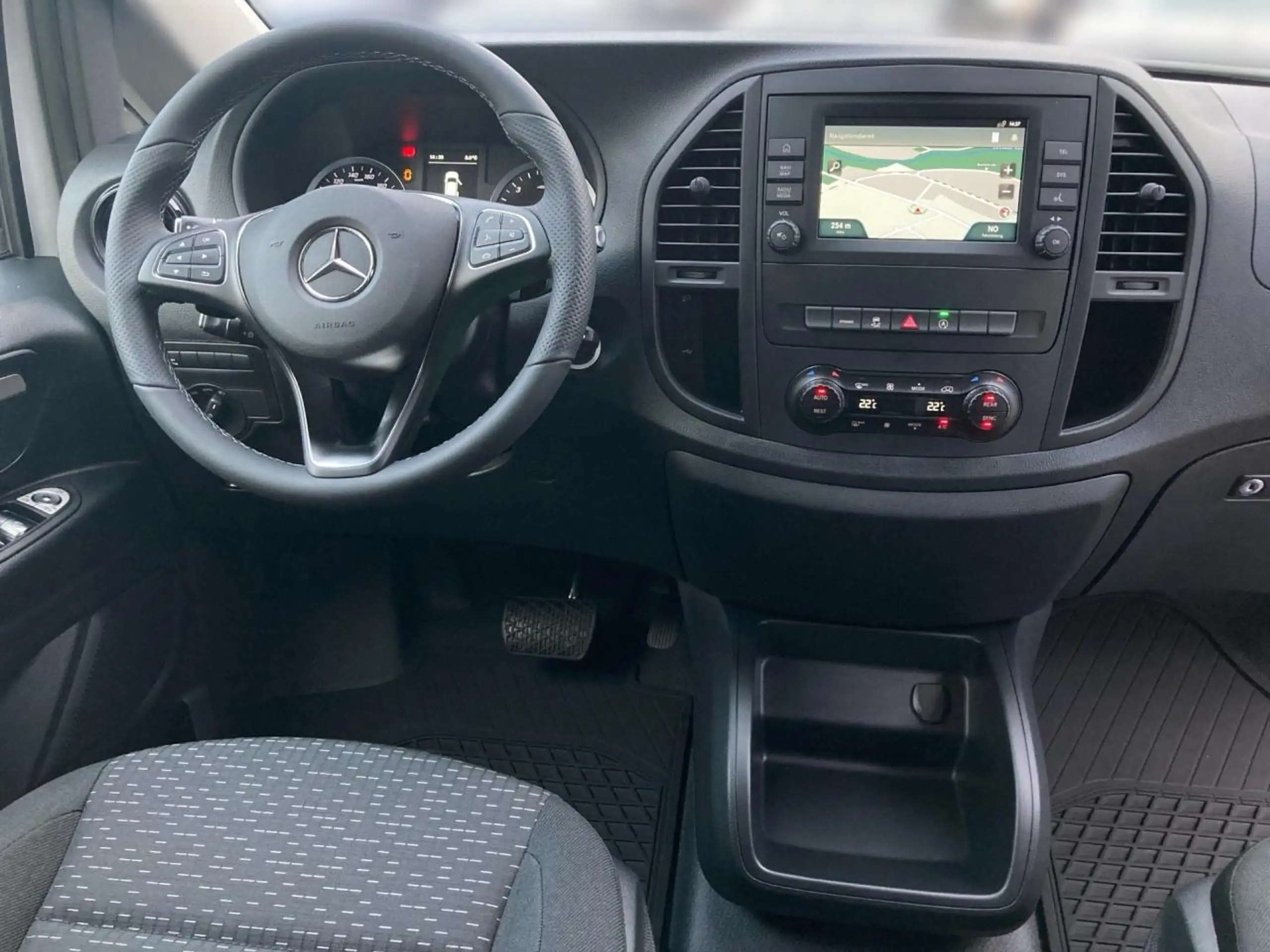 Mercedes-Benz - Vito