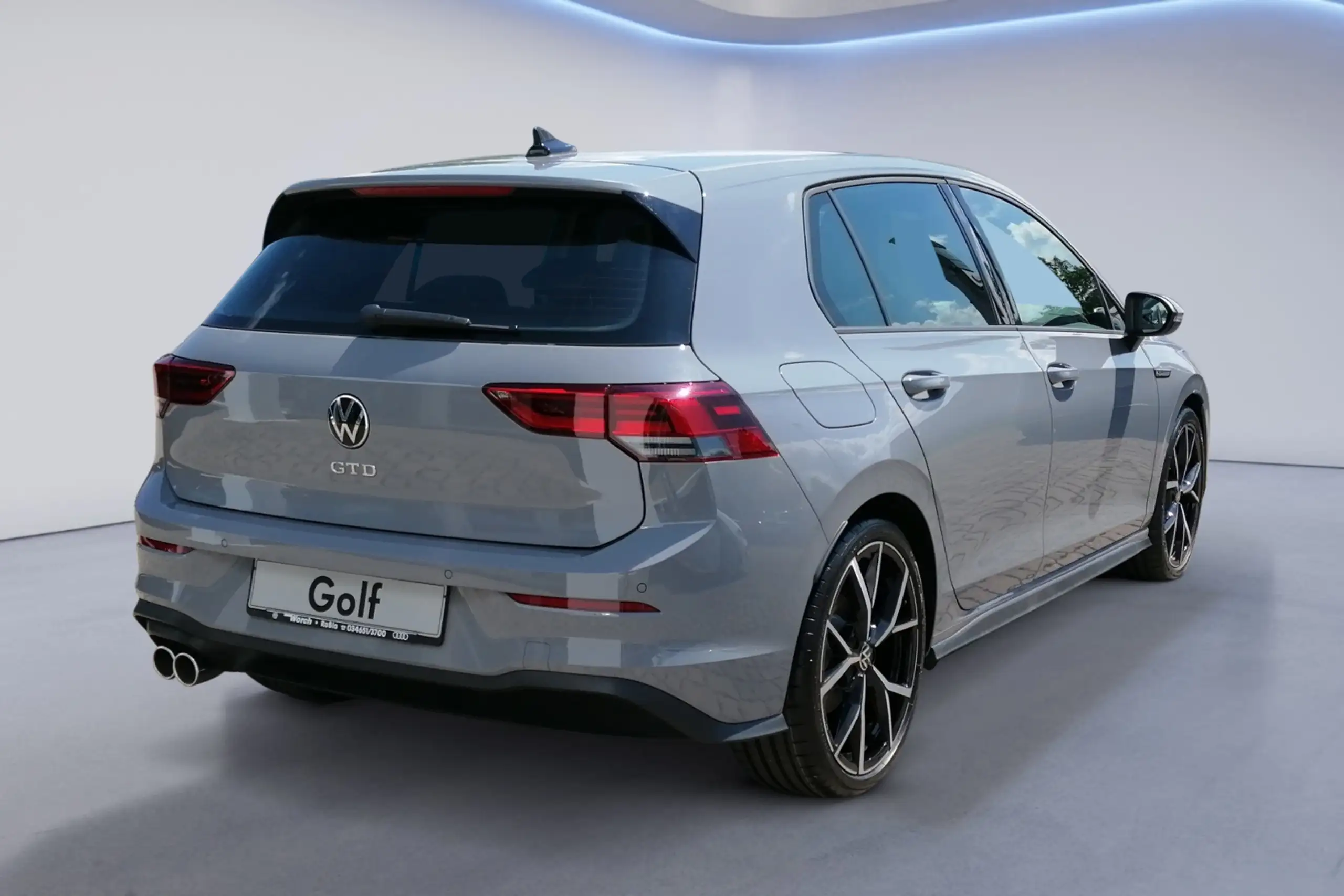 Volkswagen - Golf