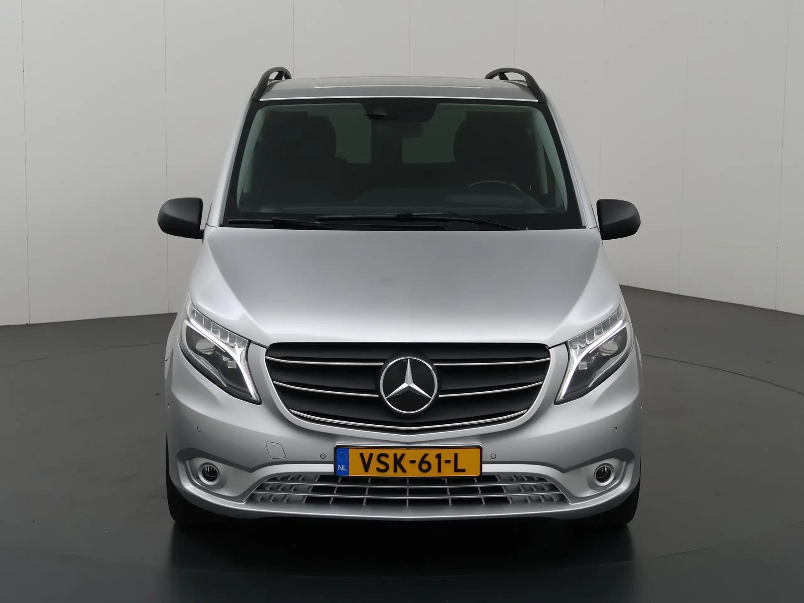 Mercedes-Benz - Vito