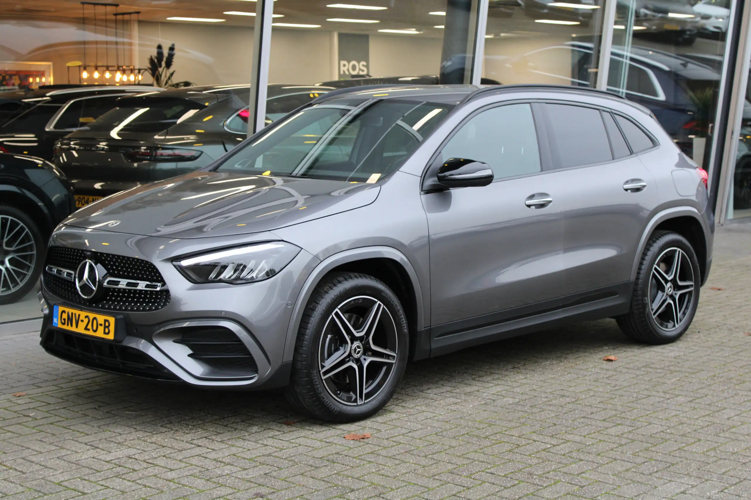 Mercedes-Benz - GLA 250