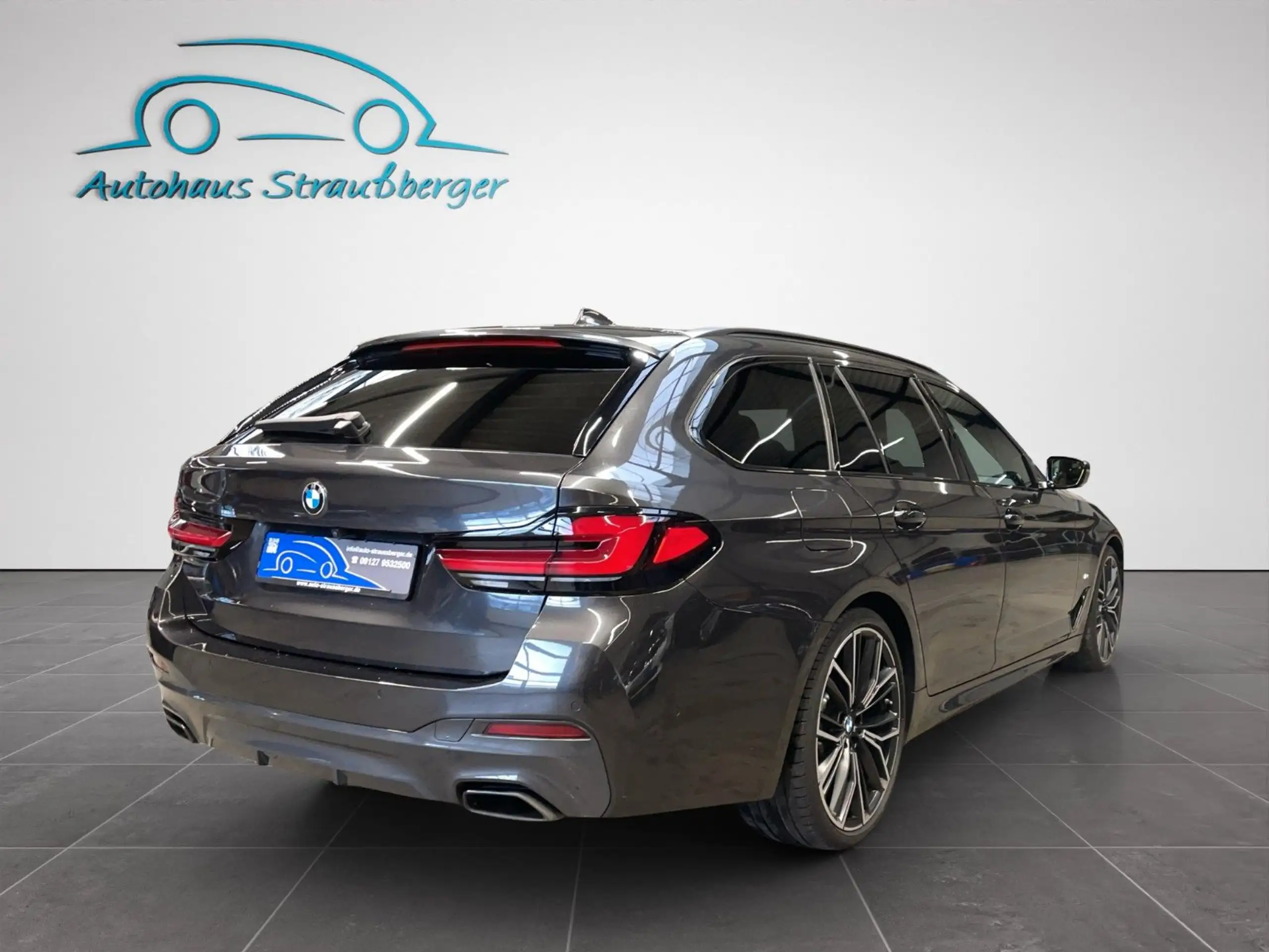 BMW - 530