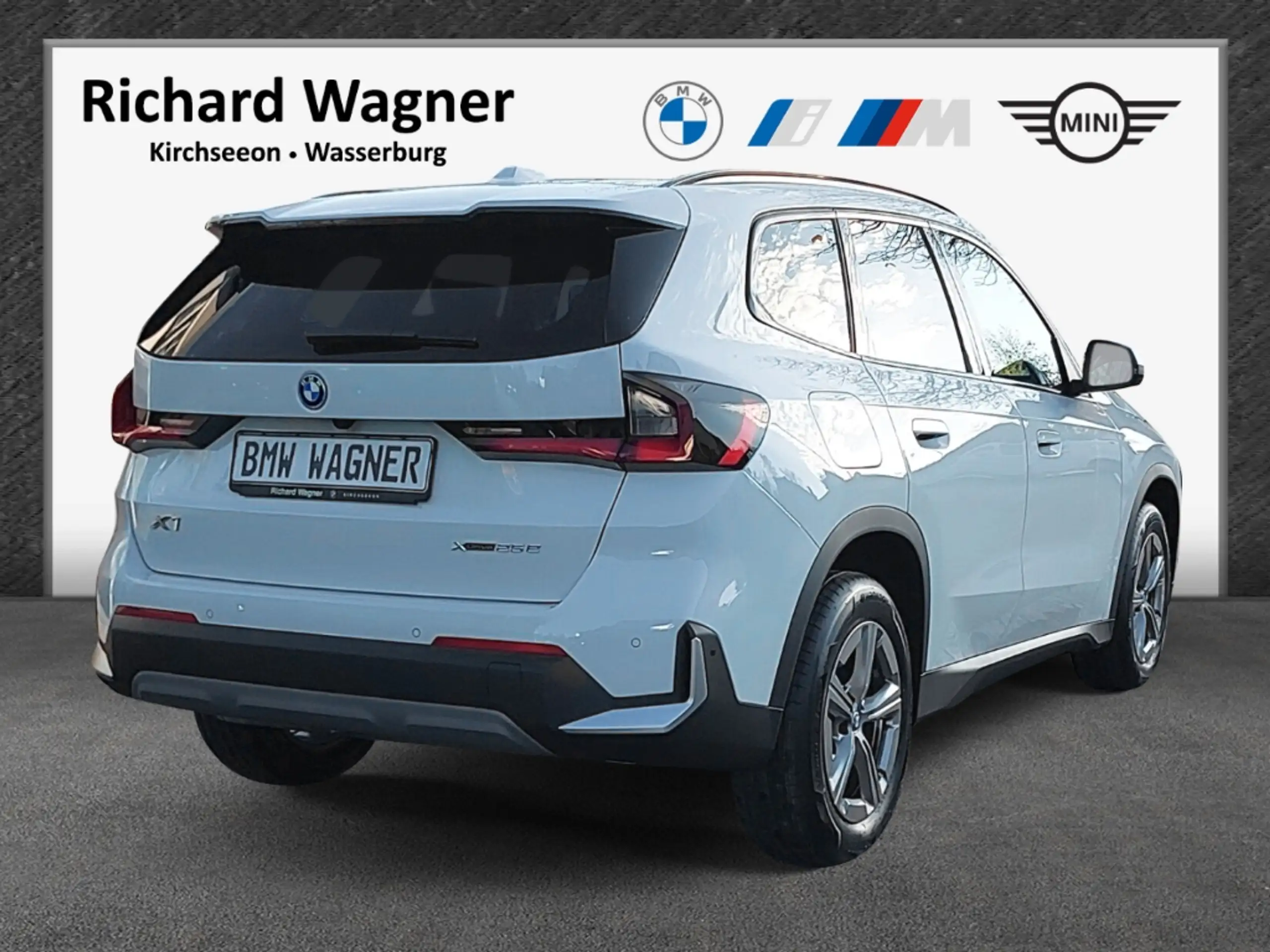 BMW - X1