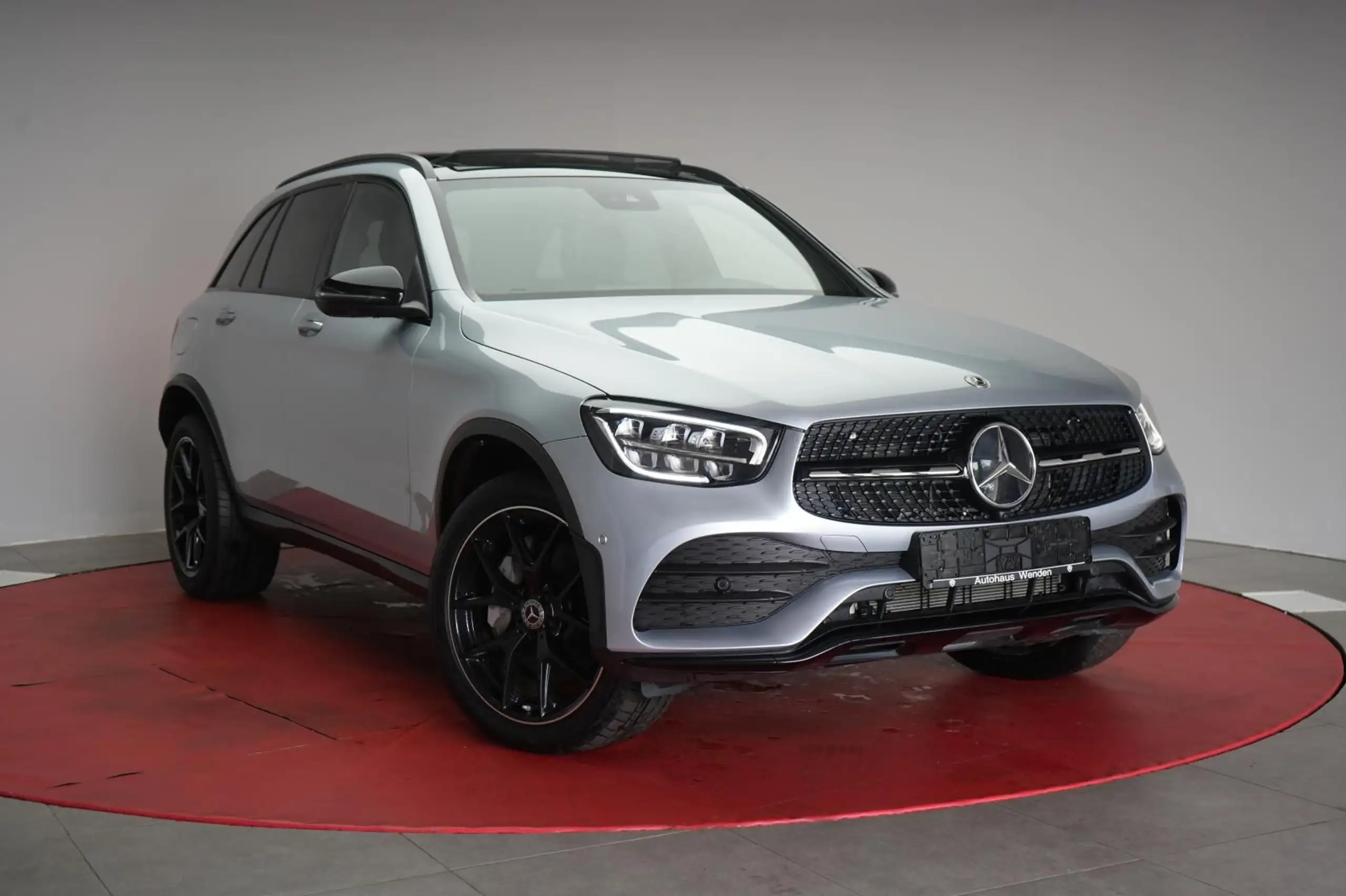 Mercedes-Benz - GLC 300