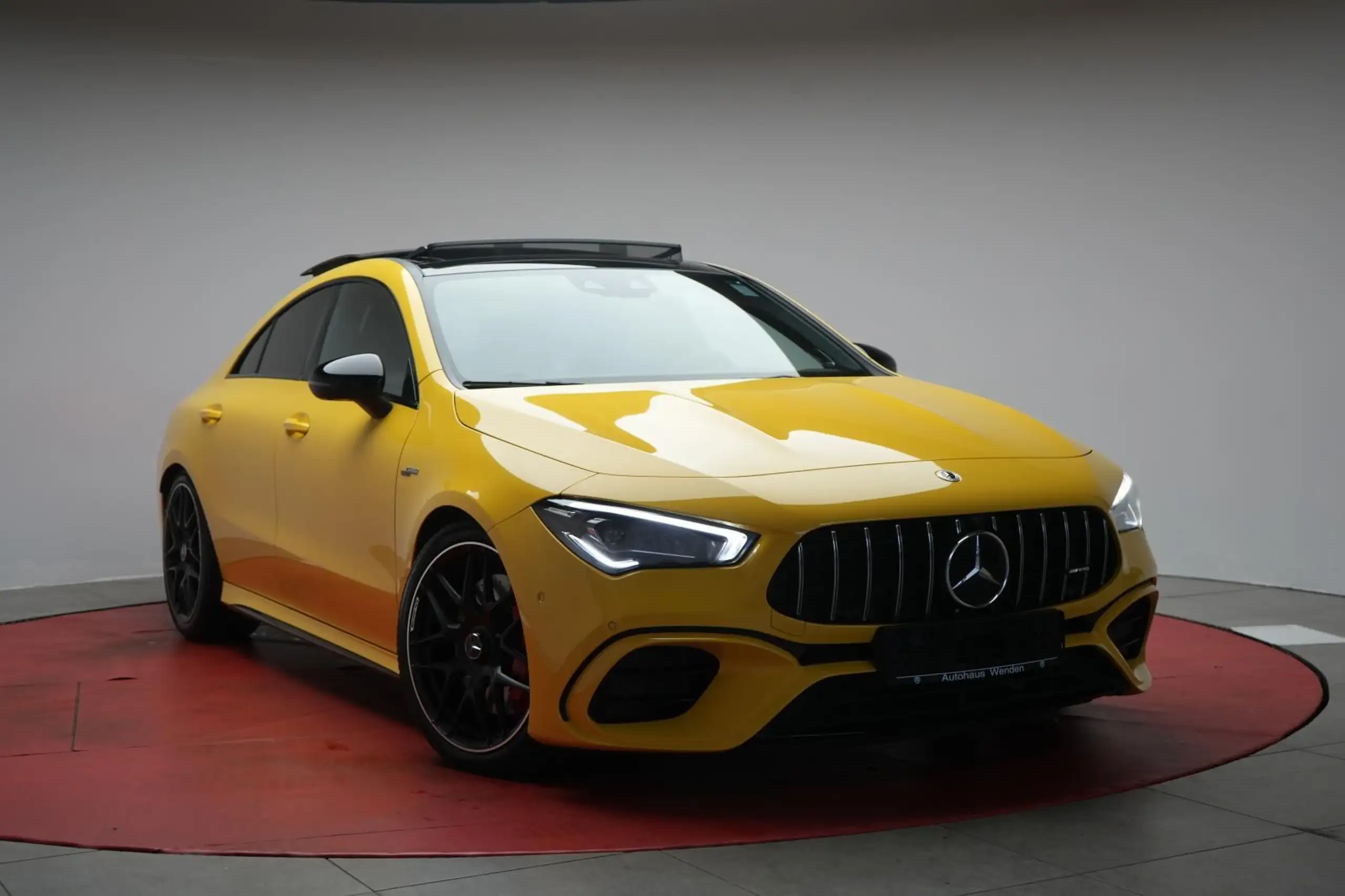 Mercedes-Benz - CLA 45 AMG