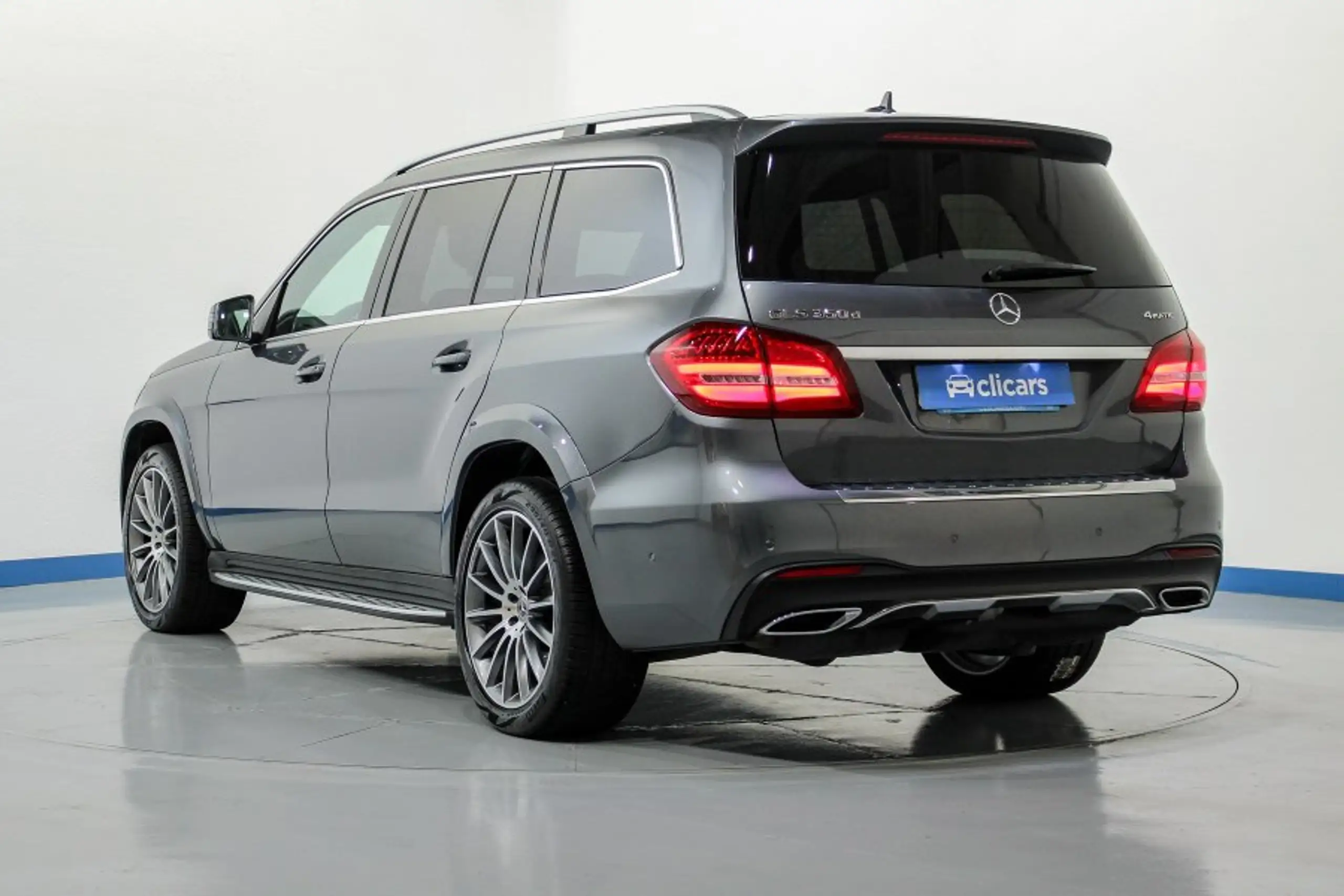 Mercedes-Benz - GLS 350