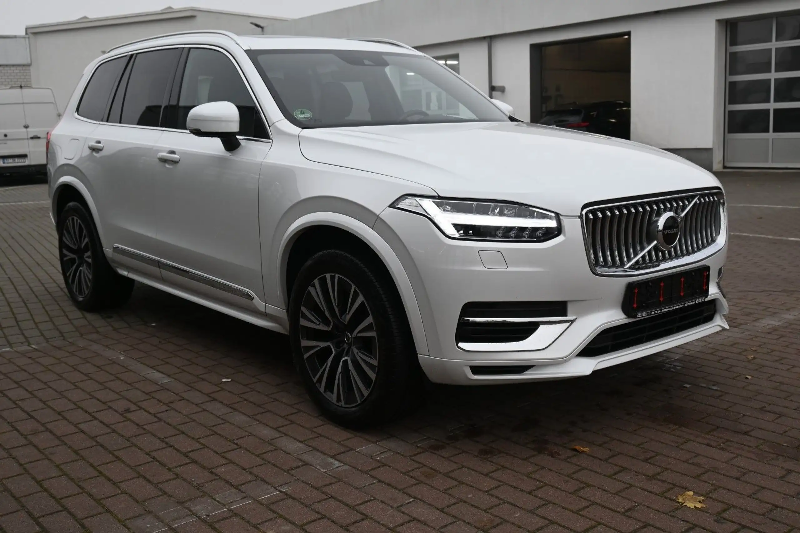 Volvo - XC90