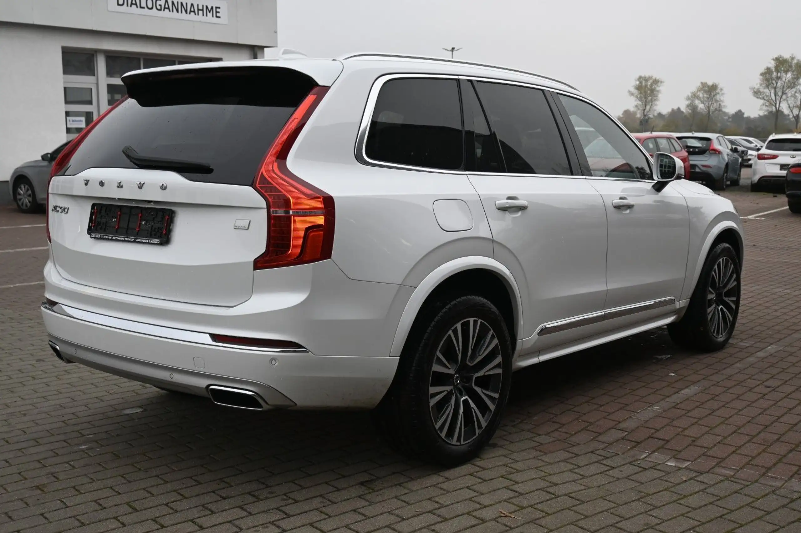 Volvo - XC90