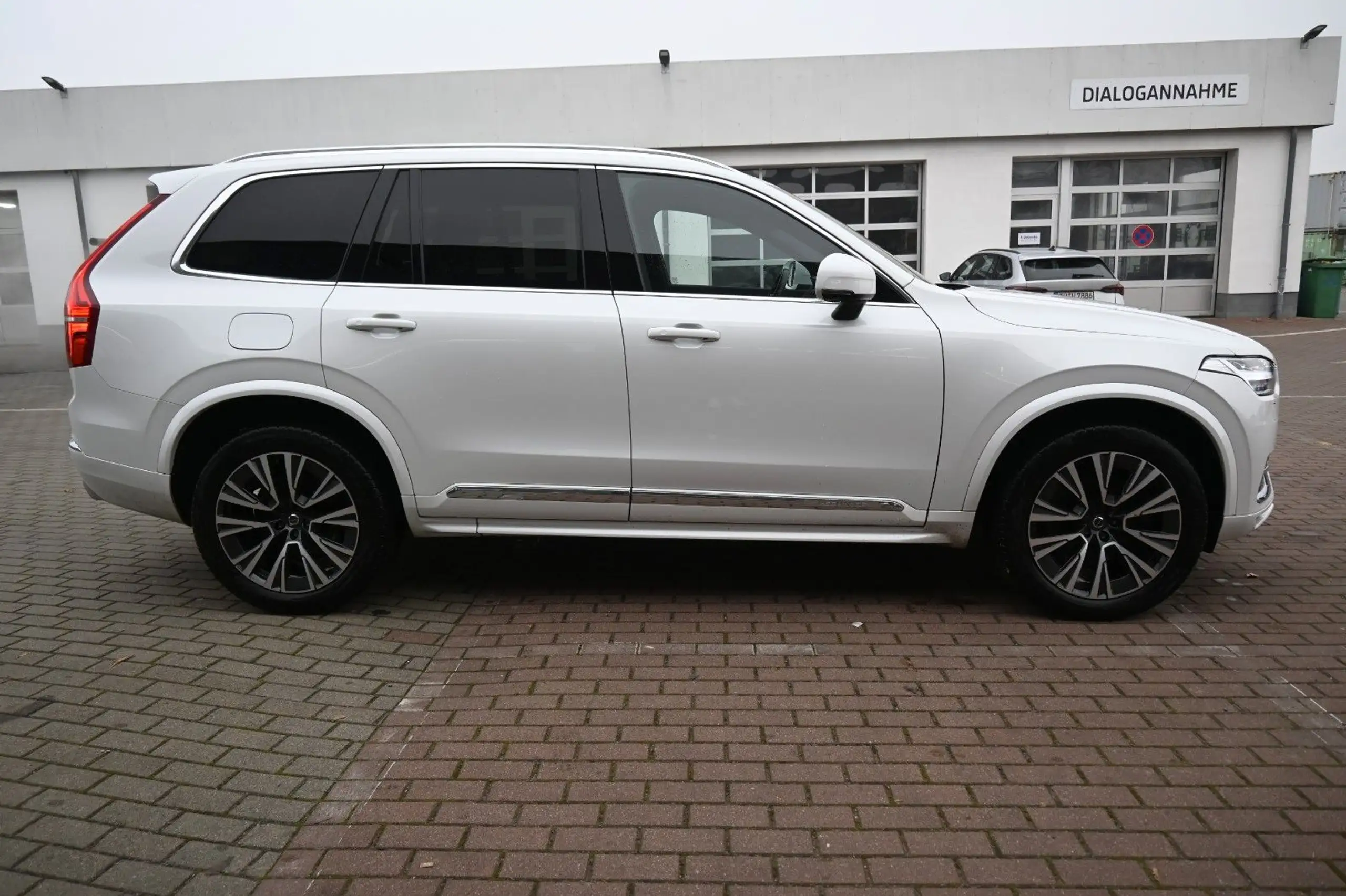 Volvo - XC90