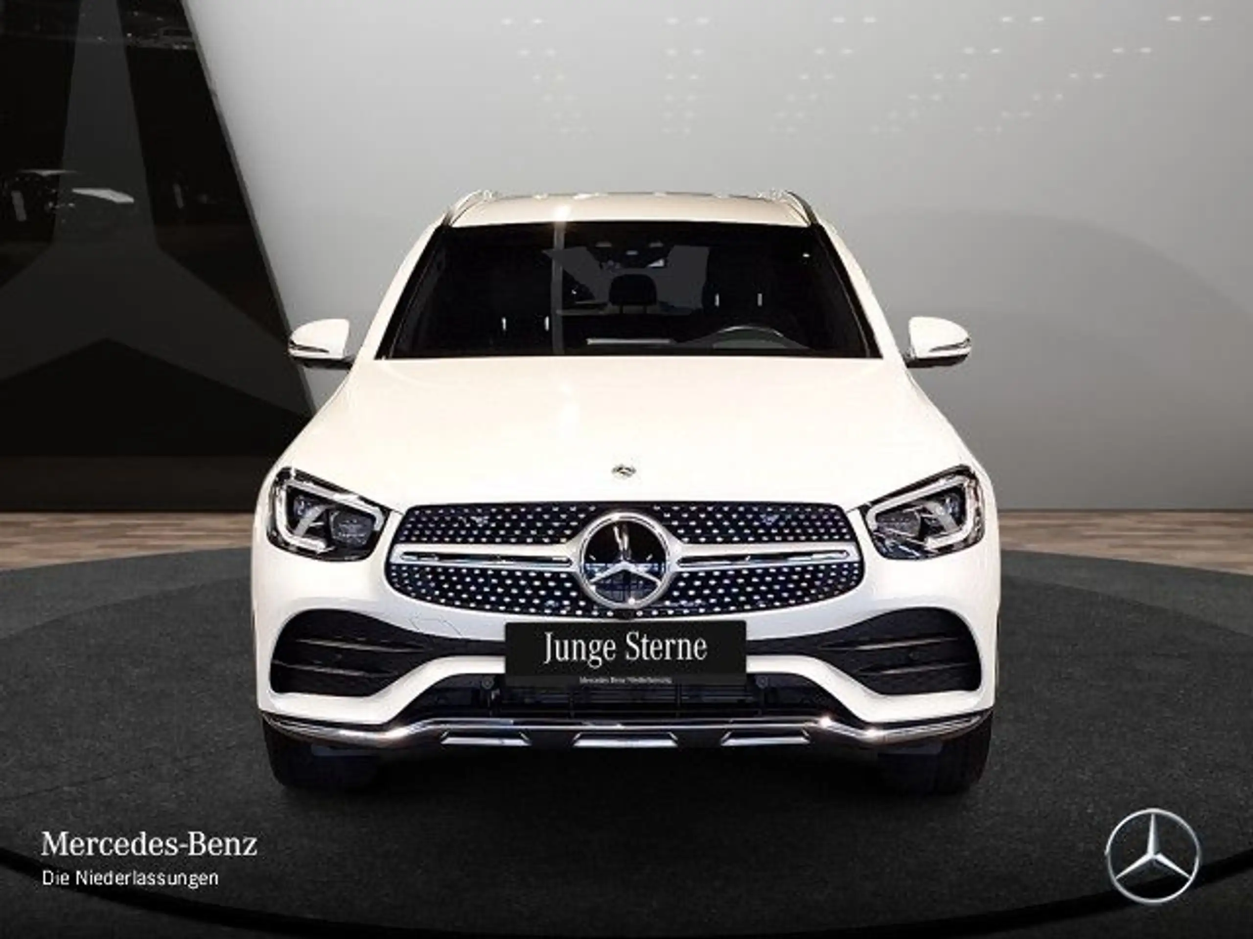 Mercedes-Benz - GLC 300