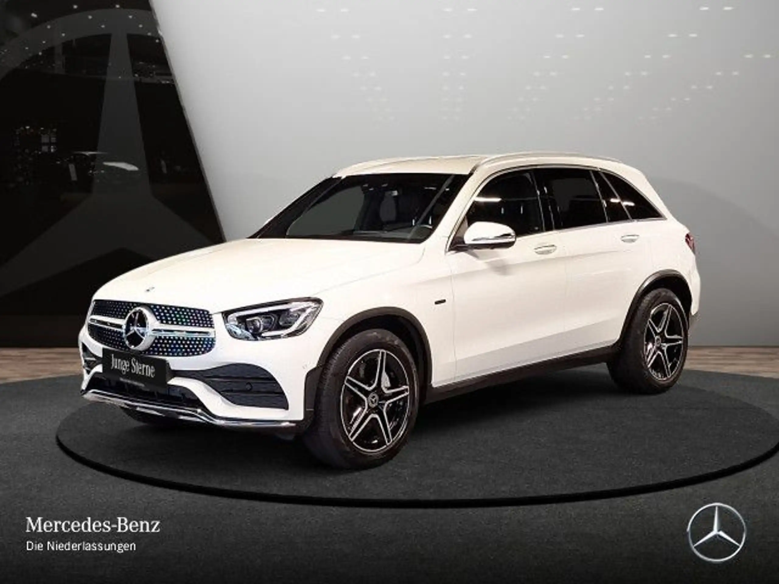 Mercedes-Benz - GLC 300