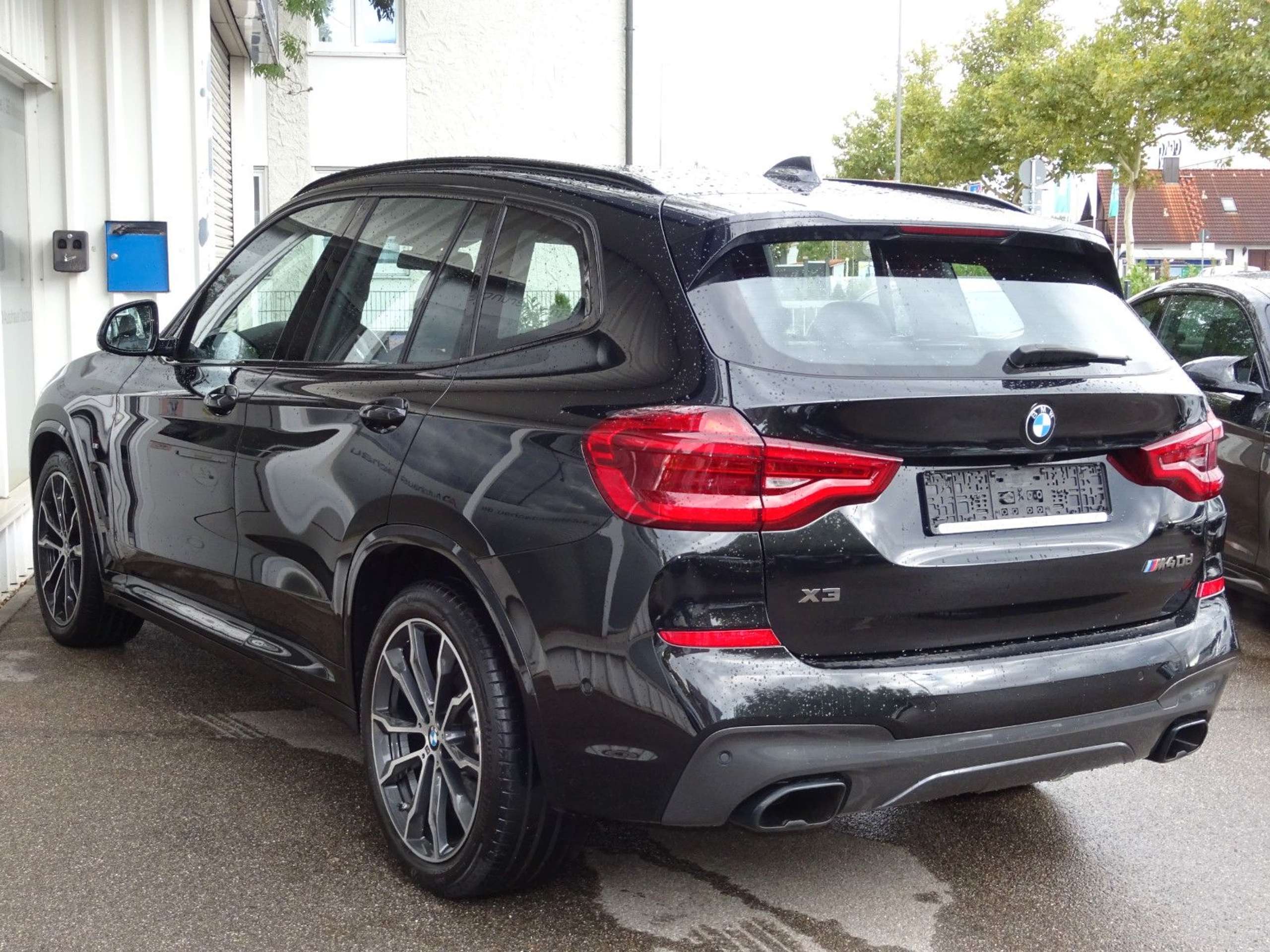 BMW - X3