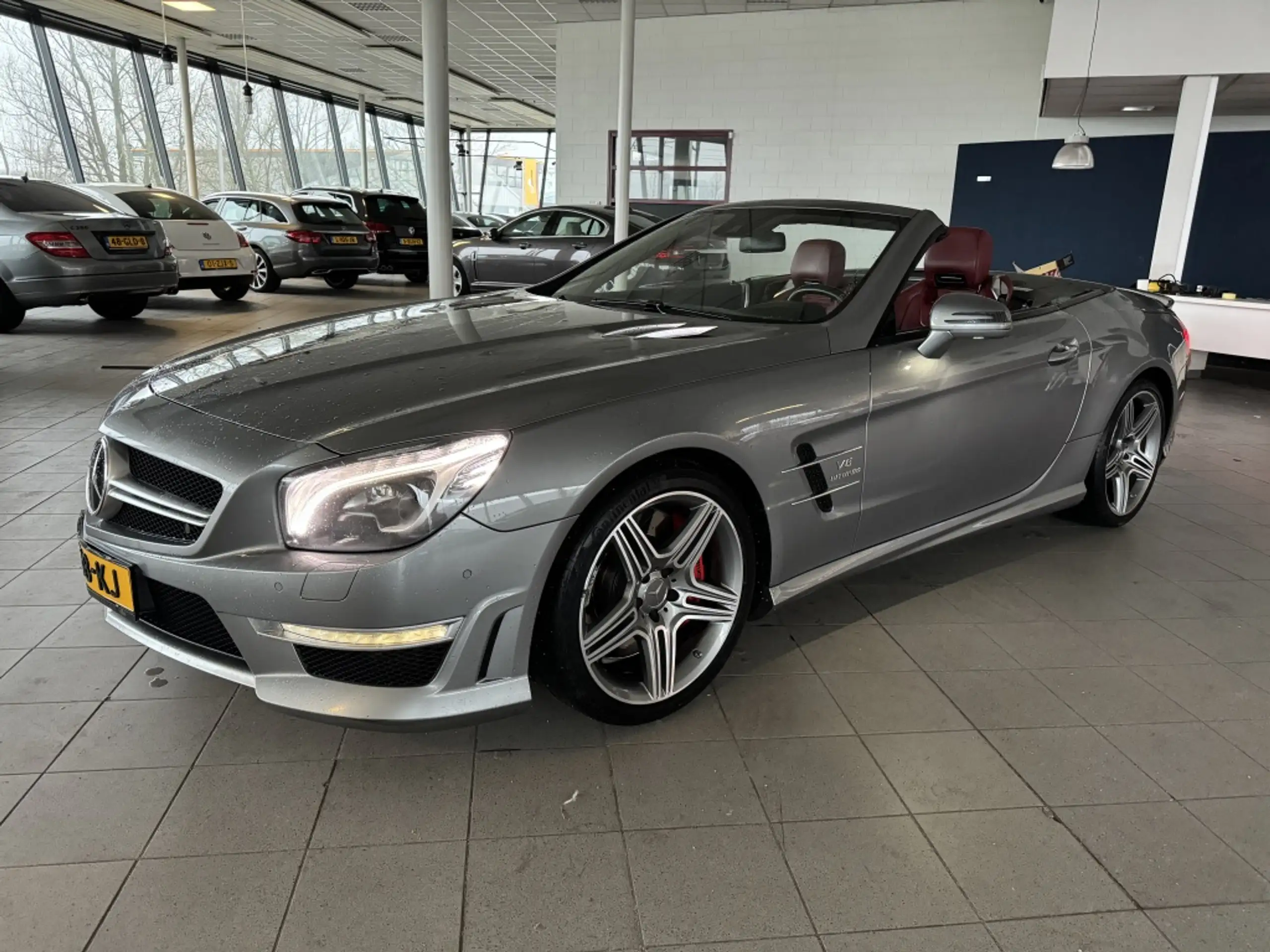 Mercedes-Benz - SL 63 AMG