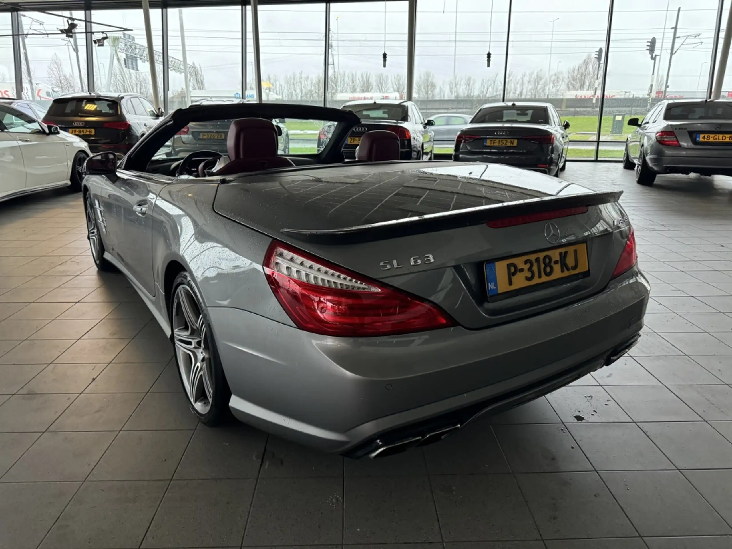 Mercedes-Benz - SL 63 AMG