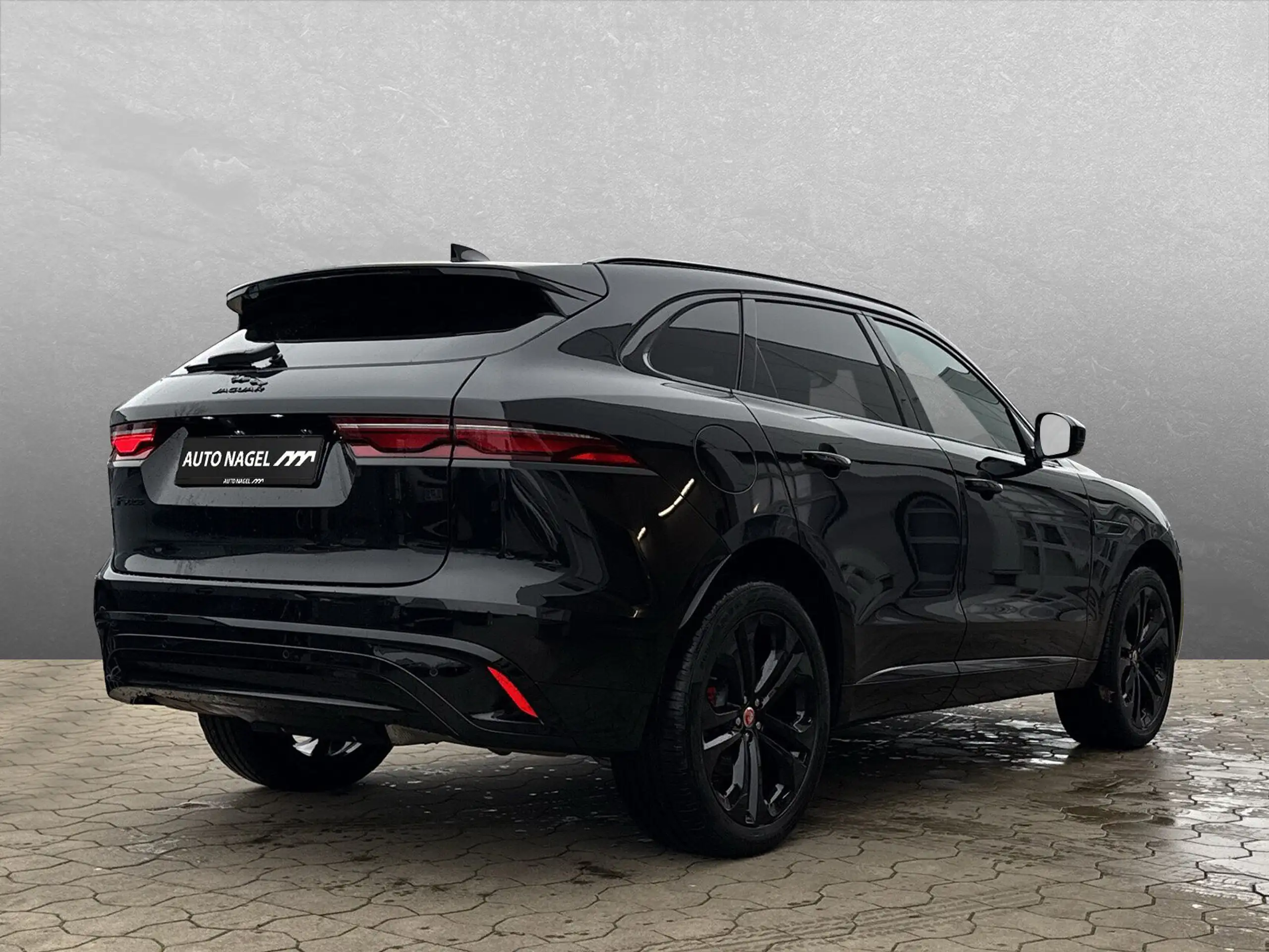 Jaguar - F-Pace