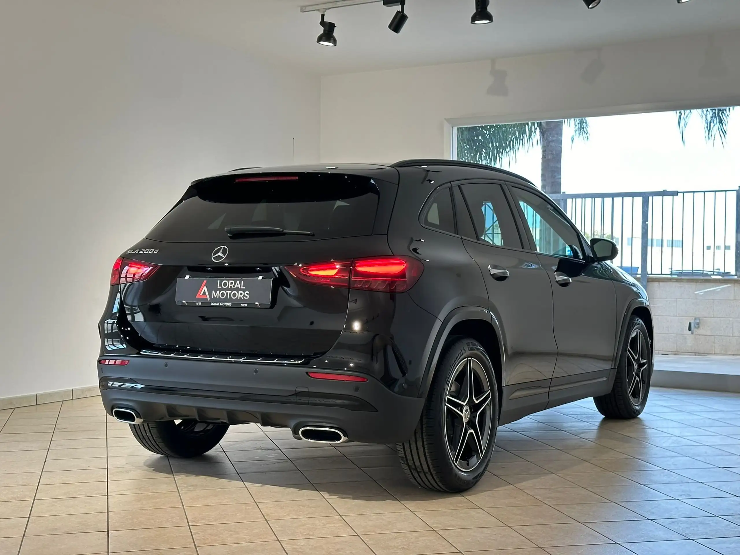 Mercedes-Benz - GLA 200